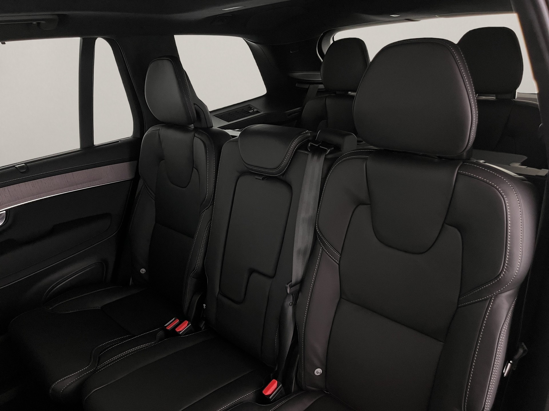 VOLVO XC90 2.0 T8 TE Ultra Dark eAWD-image-16