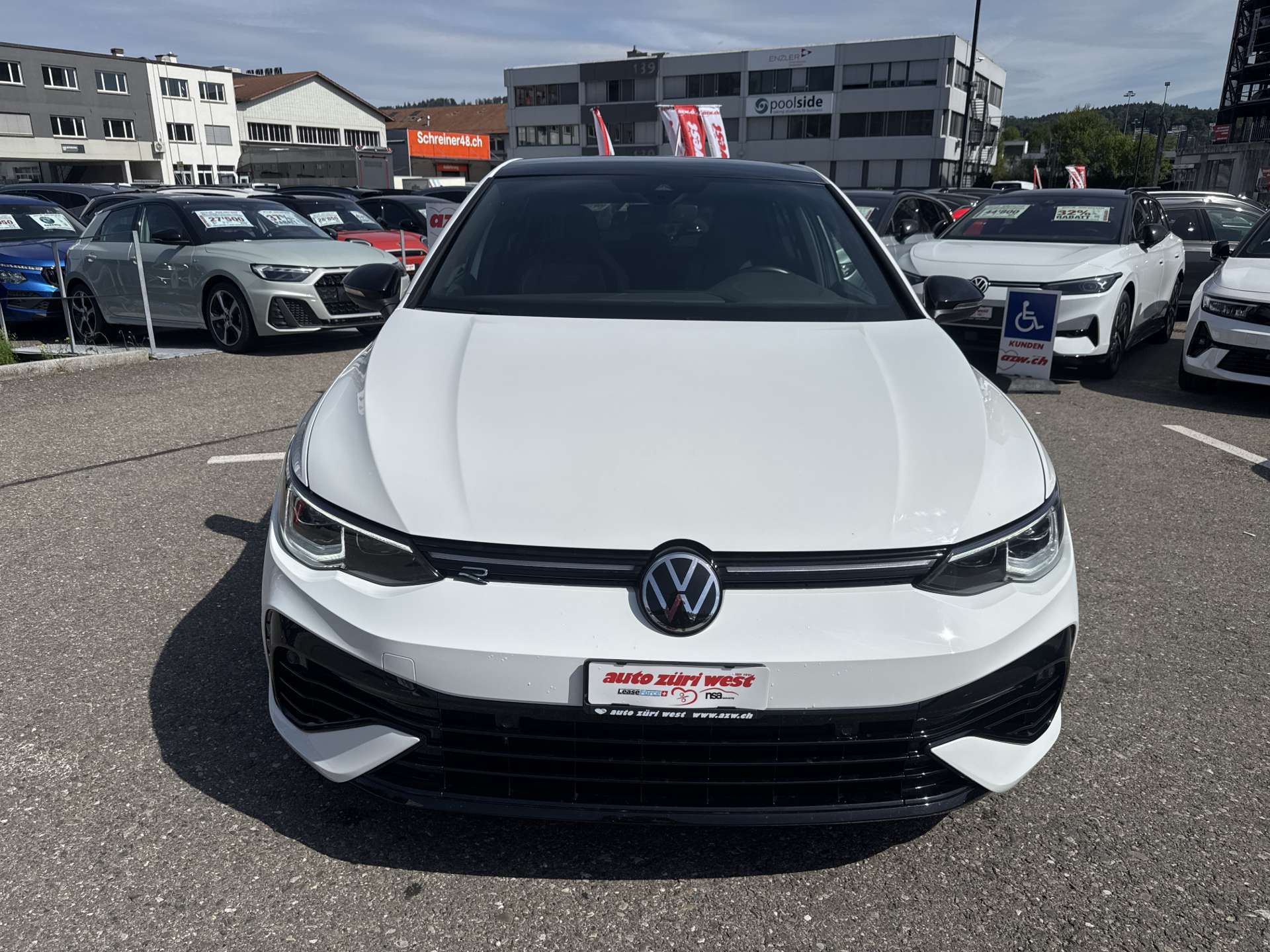 VW Golf 2.0 TSi R 320PS 4Motion DSG-Automat-image-13