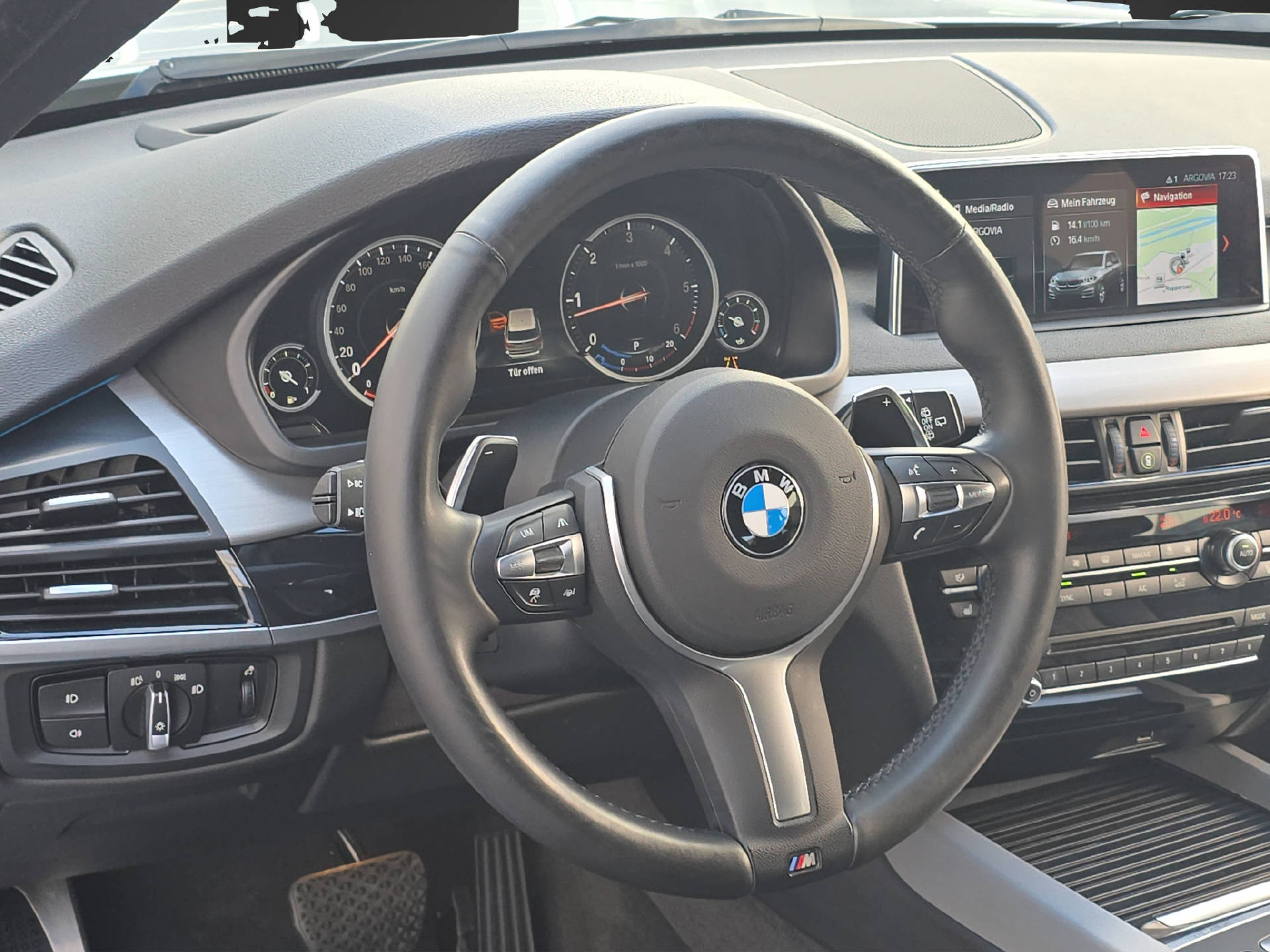 BMW X5 30d xDrive M Sport ** Frisch ab MFK & 12 Monate GARANTIE **-image-15