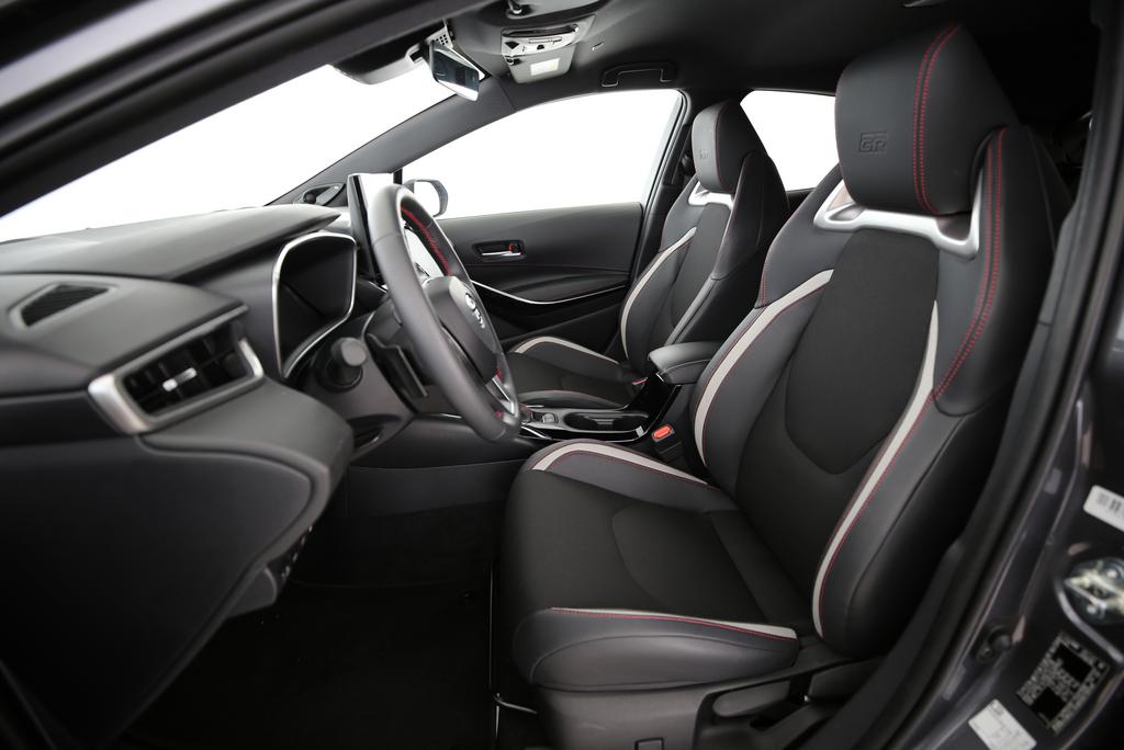 TOYOTA Corolla 2.0 HSD GR Sport-image-3