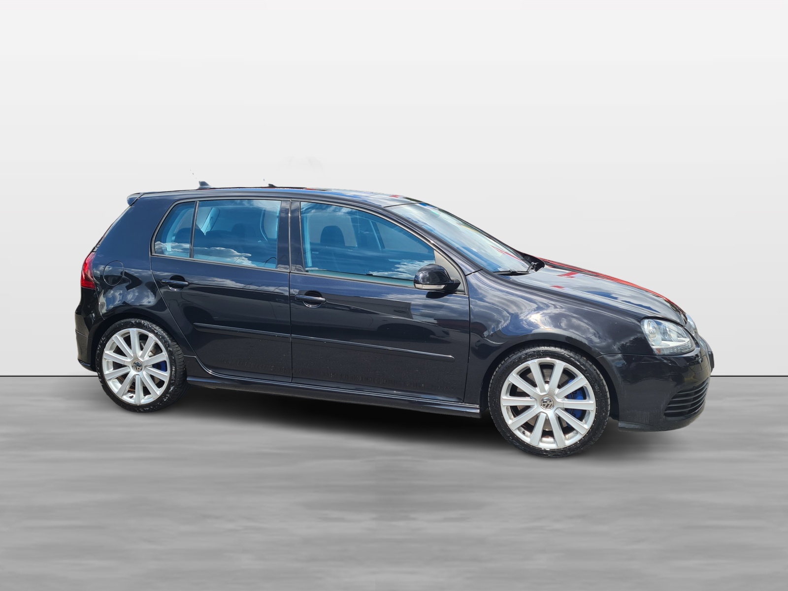 VW Golf R32 4Motion-image-1