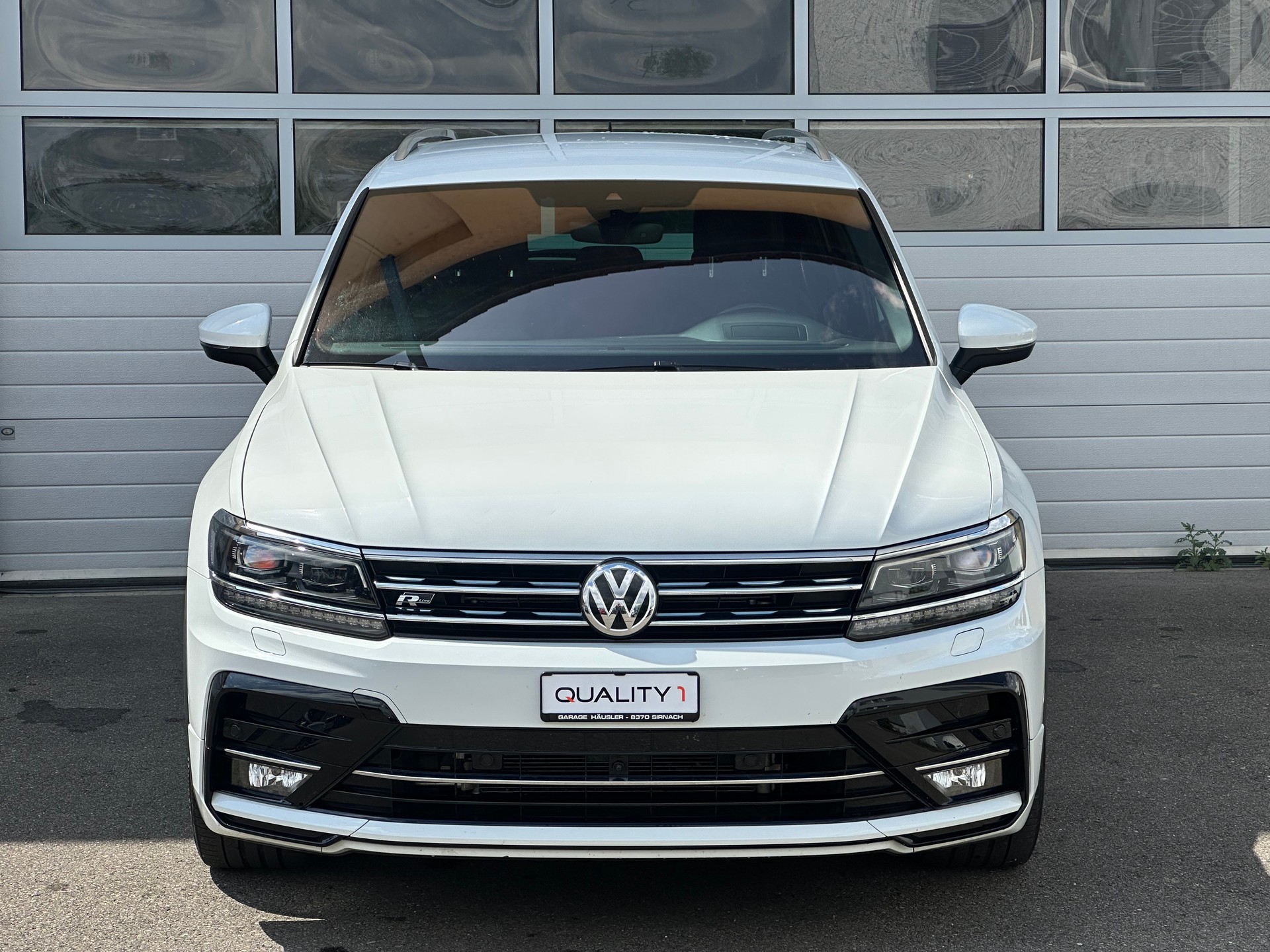 VW Tiguan 2.0TSI R-Line 4Motion DSG-image-3