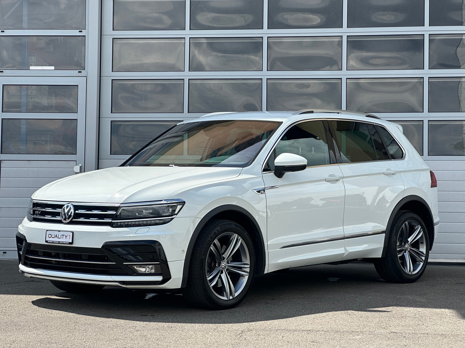 VW Tiguan 2.0TSI R-Line 4Motion DSG-image-0