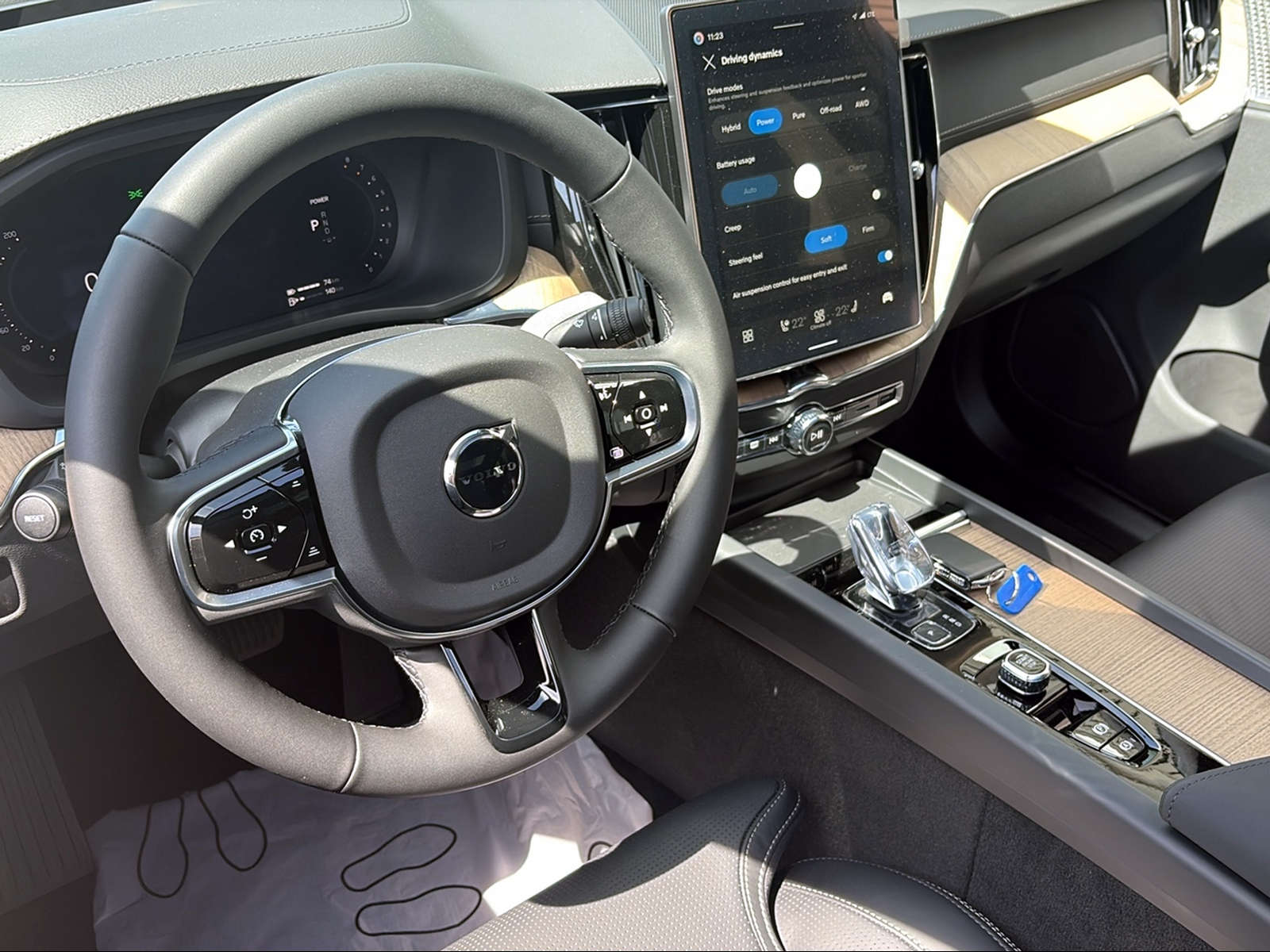 VOLVO XC60 T8 eAWD PluginHybrid Ultra Dark Geartronic-image-11