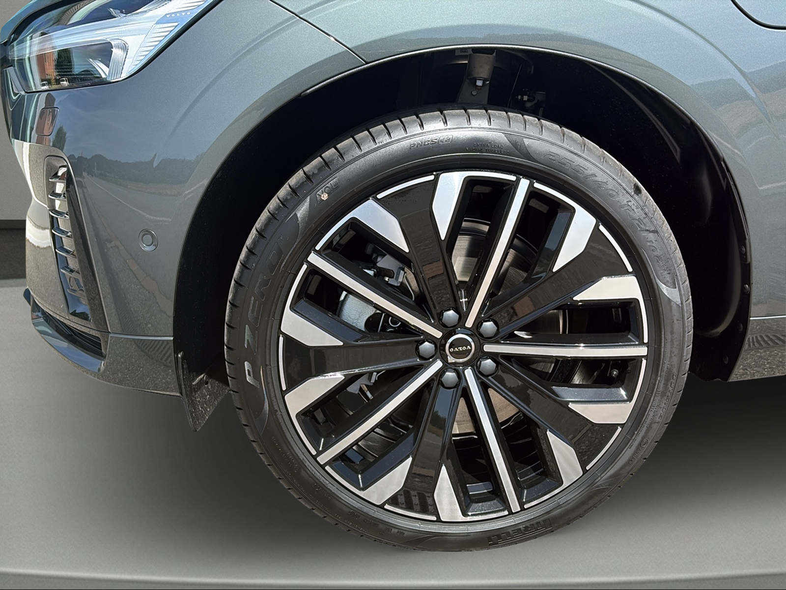 VOLVO XC60 T8 eAWD PluginHybrid Ultra Dark Geartronic-image-2