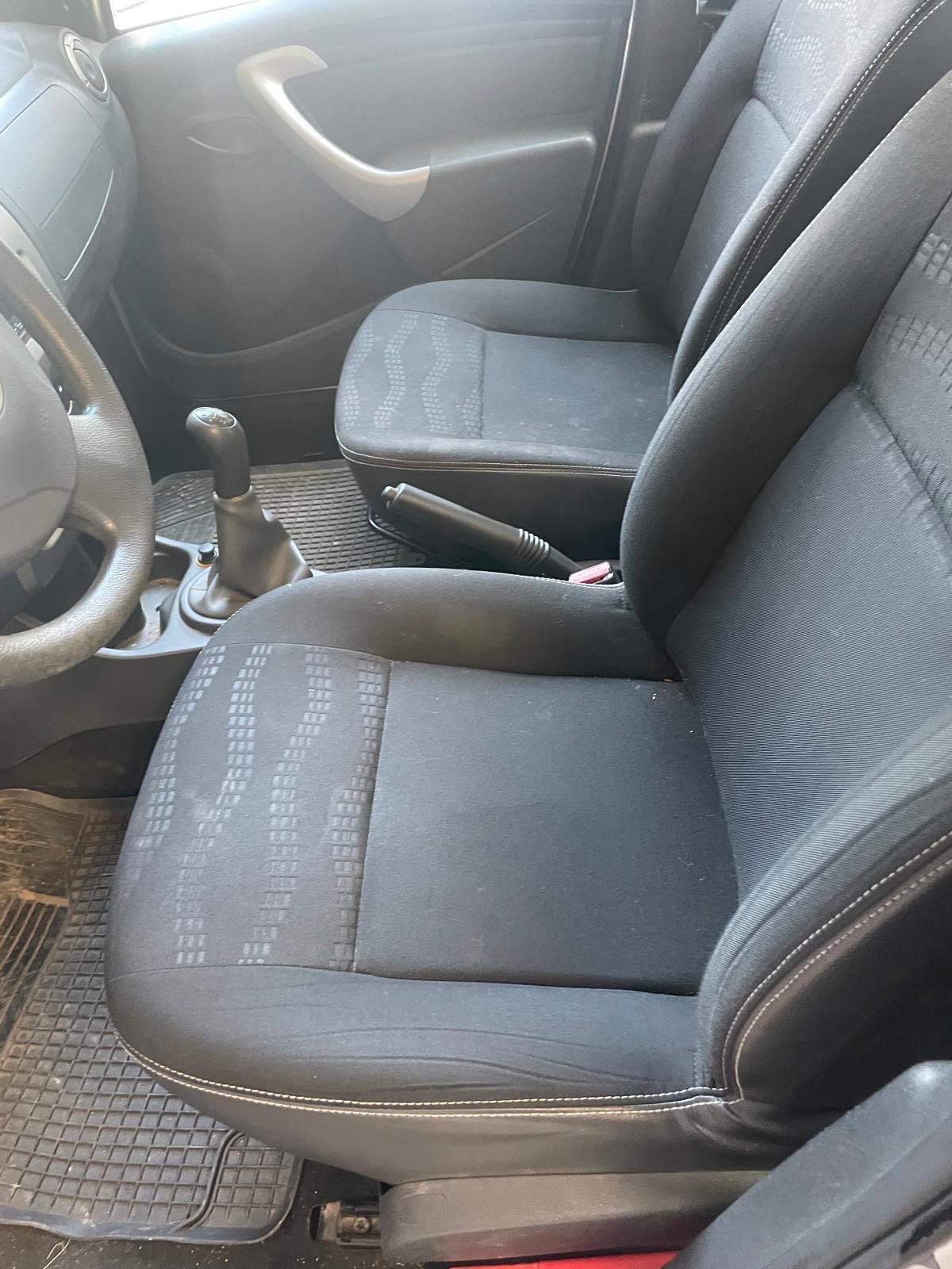 DACIA Sandero 1.6 Stepway-image-9