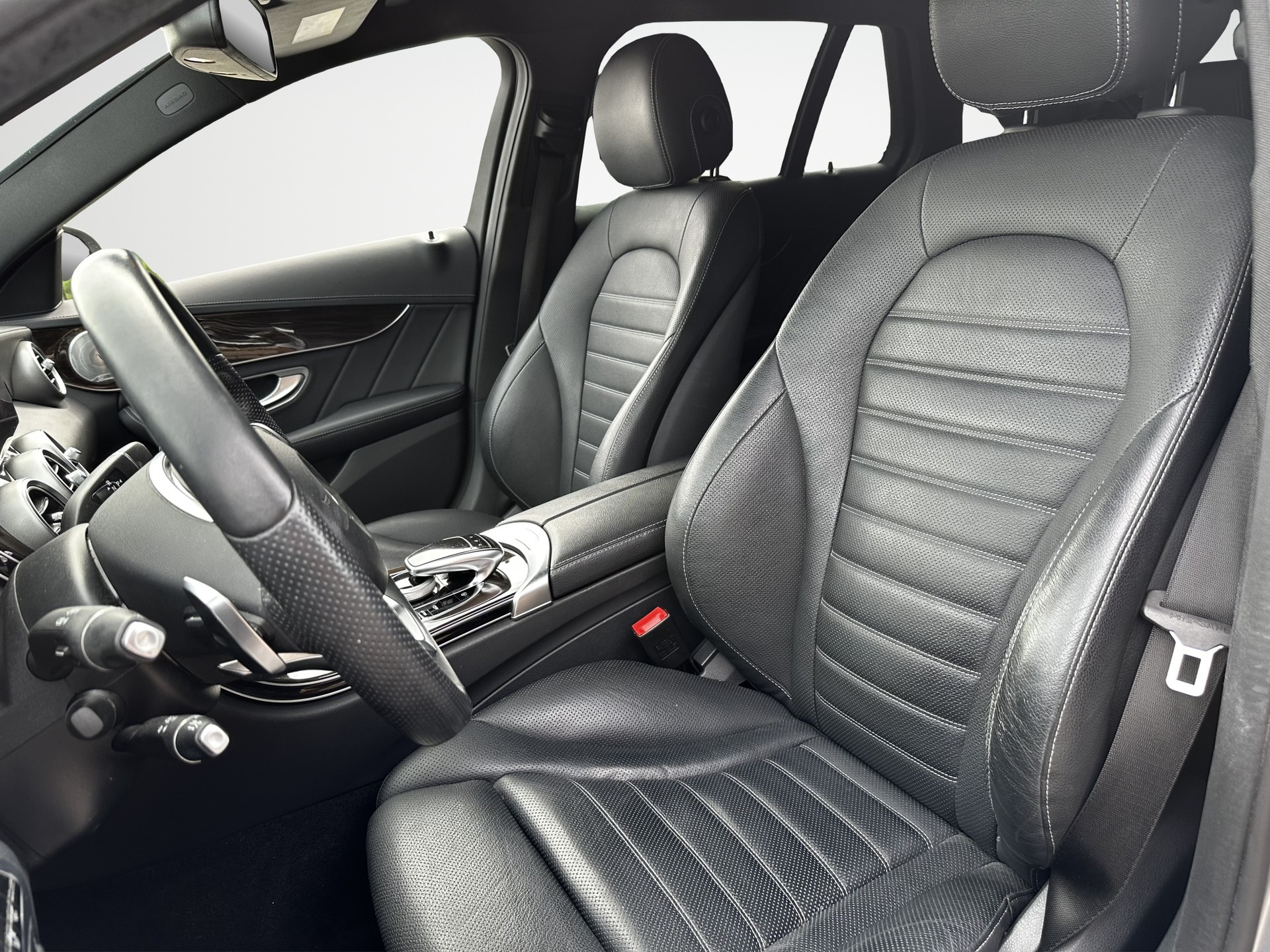 MERCEDES-BENZ C 400 AMG Line 4Matic 7G-Tronic-image-14