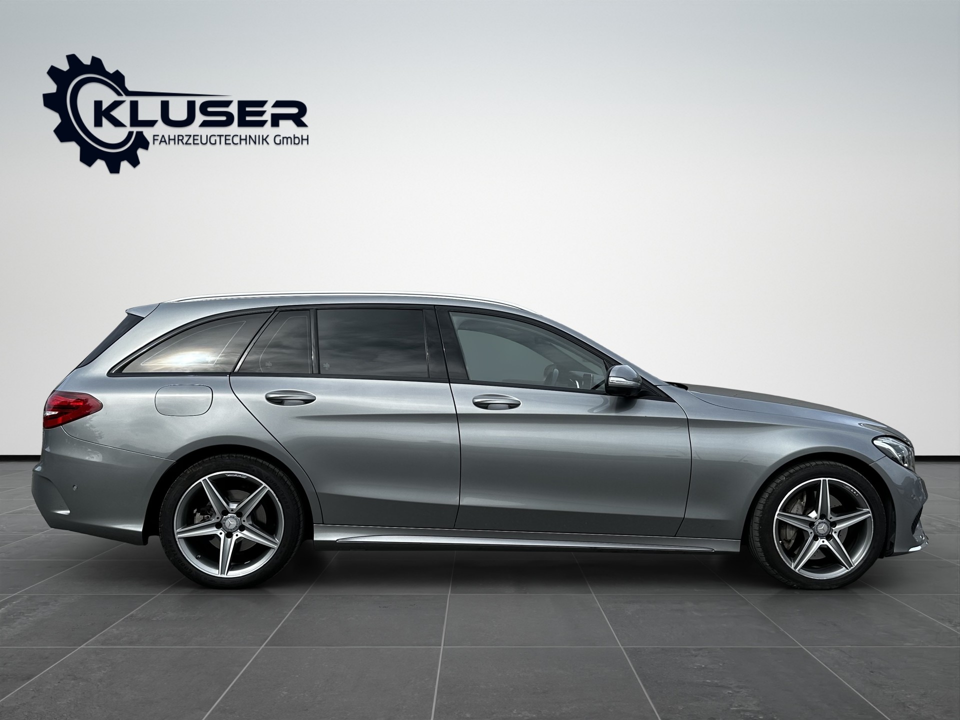 MERCEDES-BENZ C 400 AMG Line 4Matic 7G-Tronic-image-5