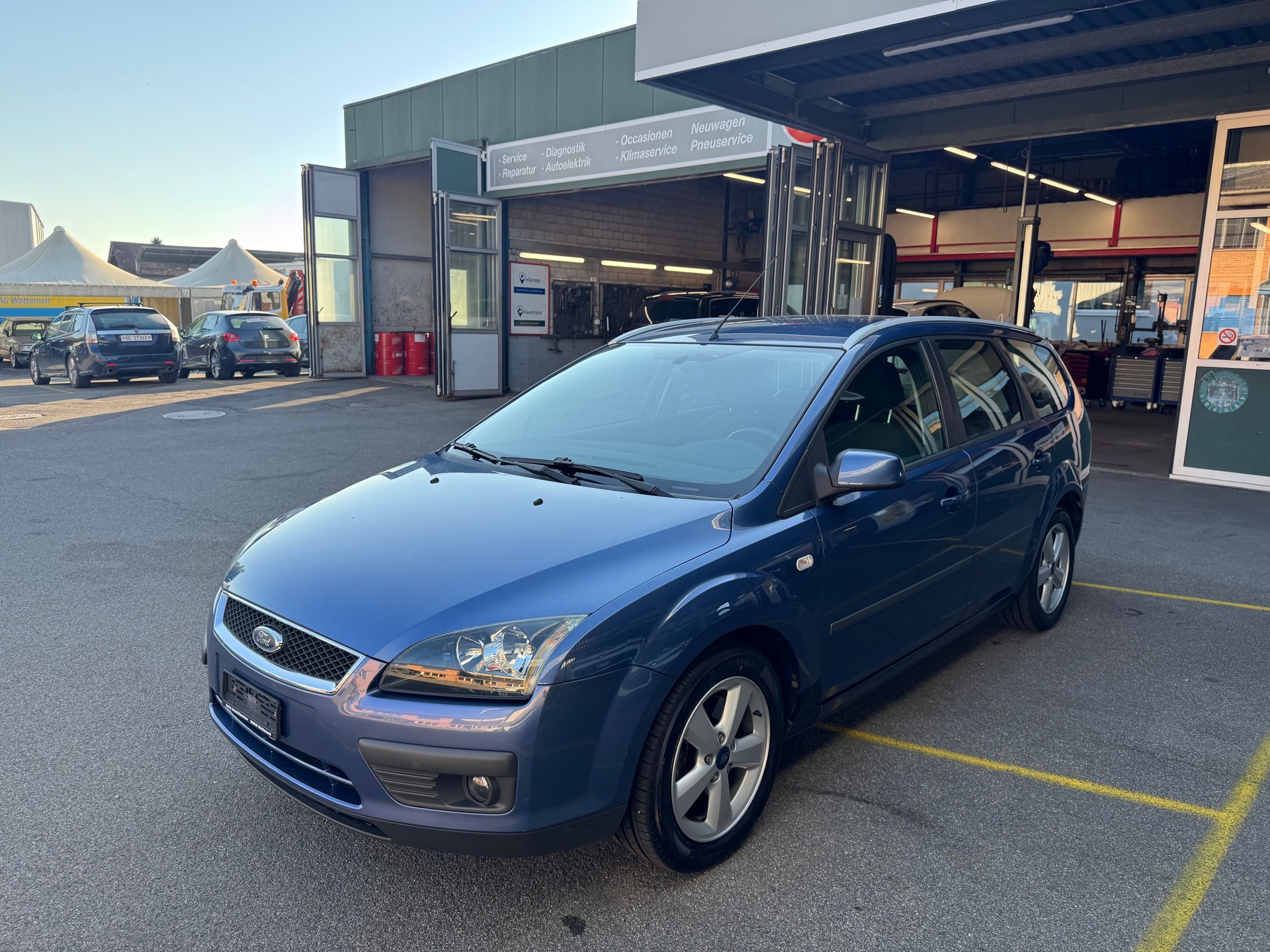 FORD Focus 2.0i Carving-image-1