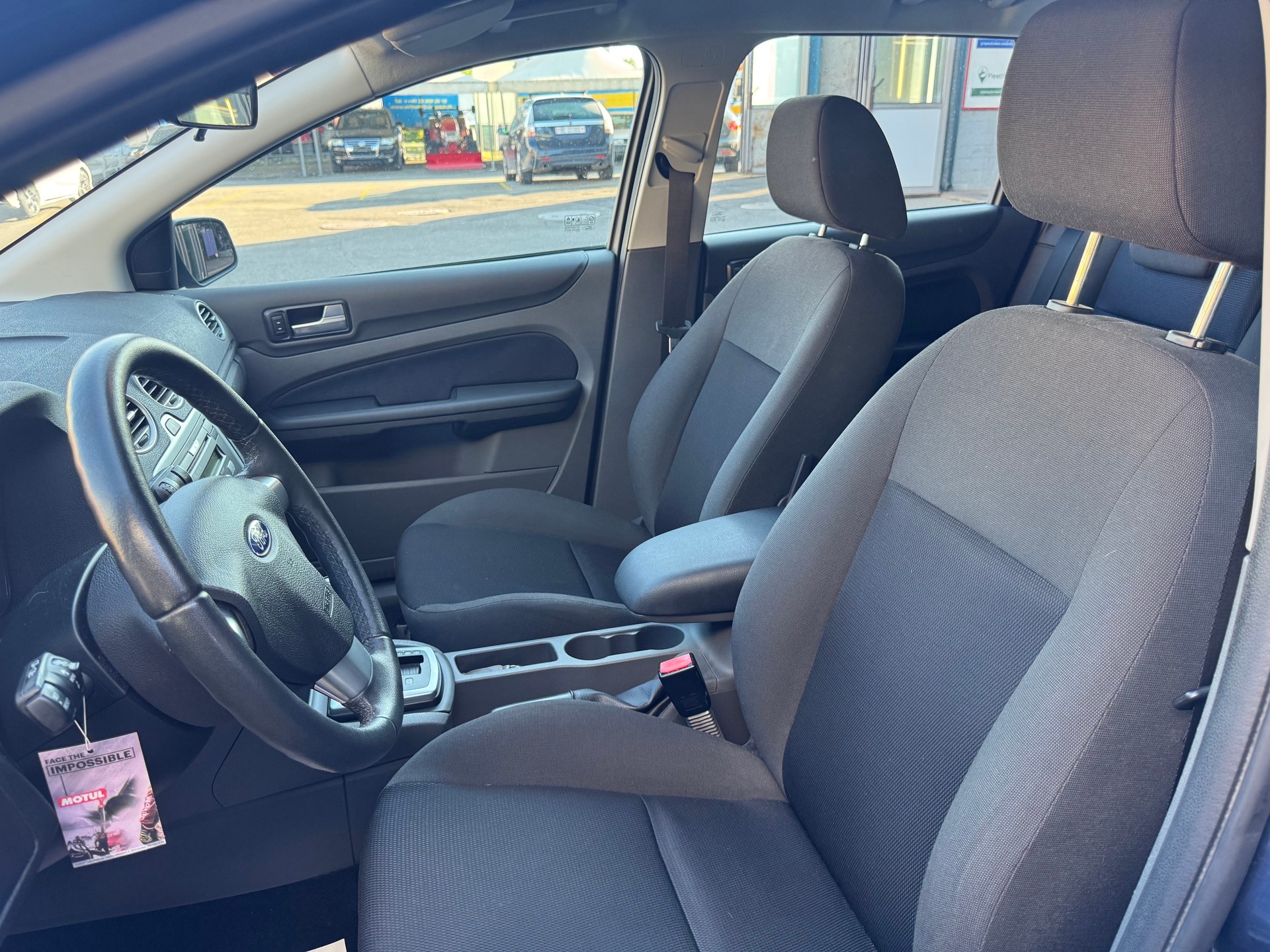 FORD Focus 2.0i Carving-image-5
