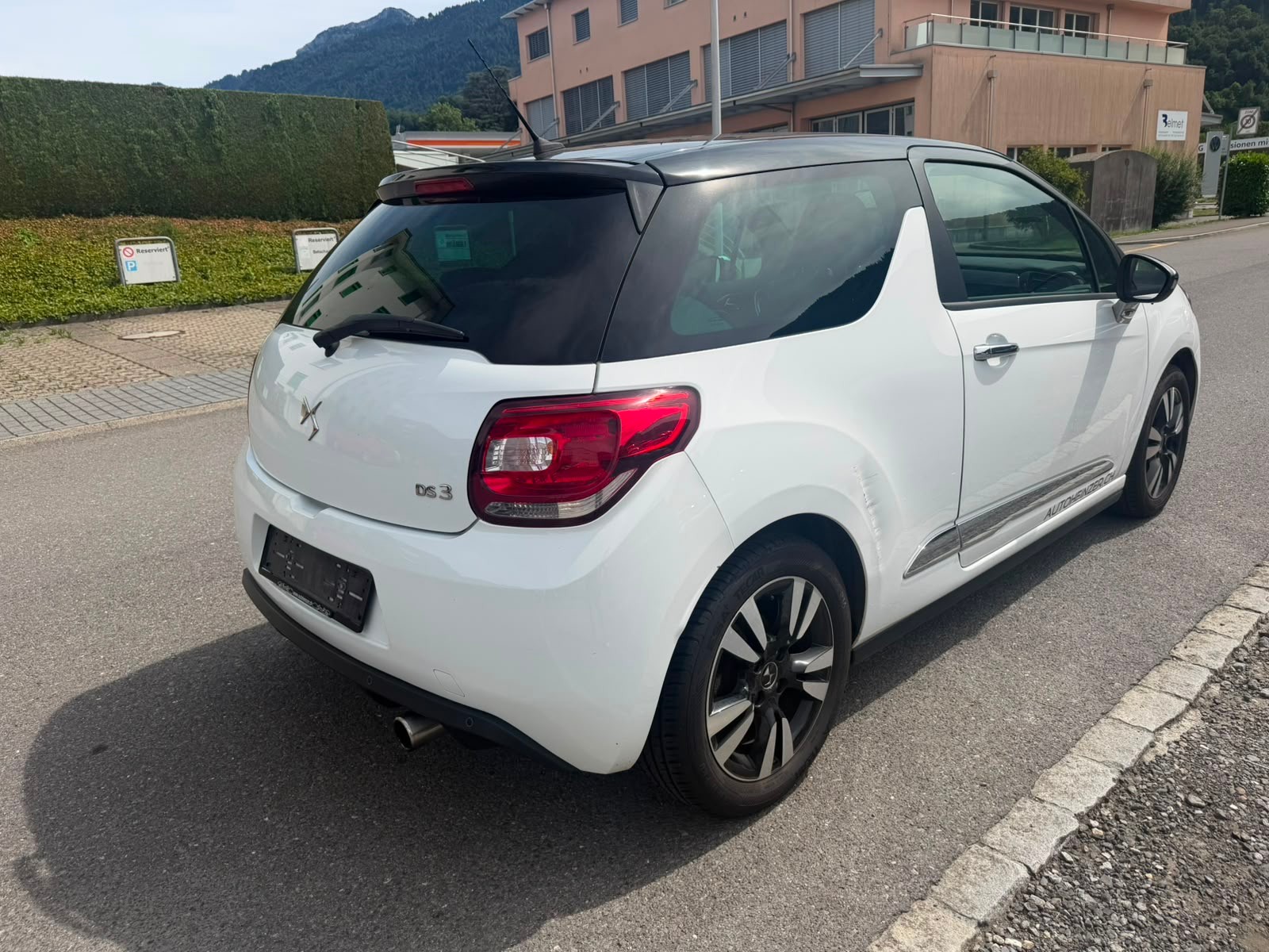 DS AUTOMOBILES DS3 1.2 PureTech SO Irresistible-image-2