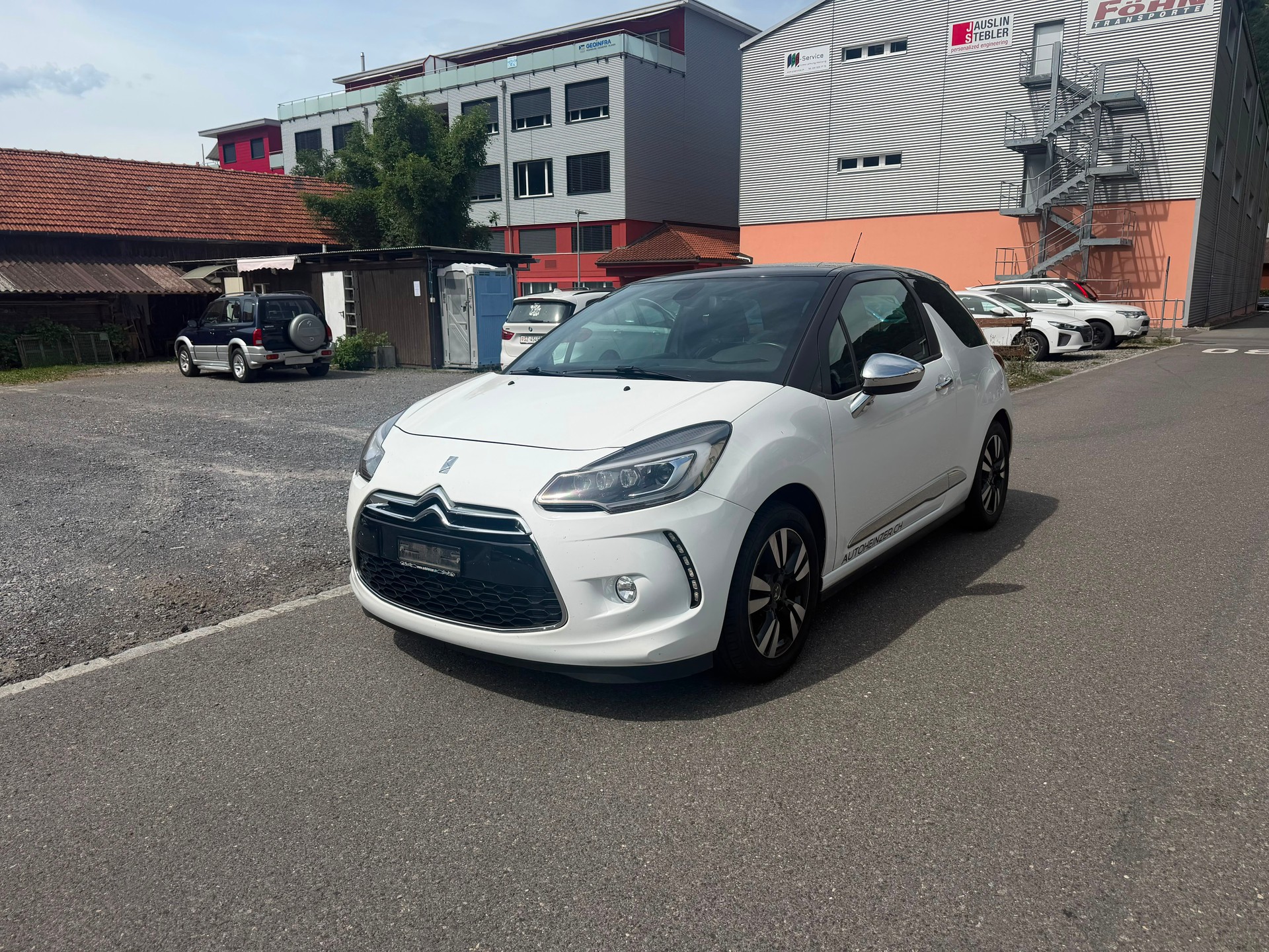 DS AUTOMOBILES DS3 1.2 PureTech SO Irresistible-image-1