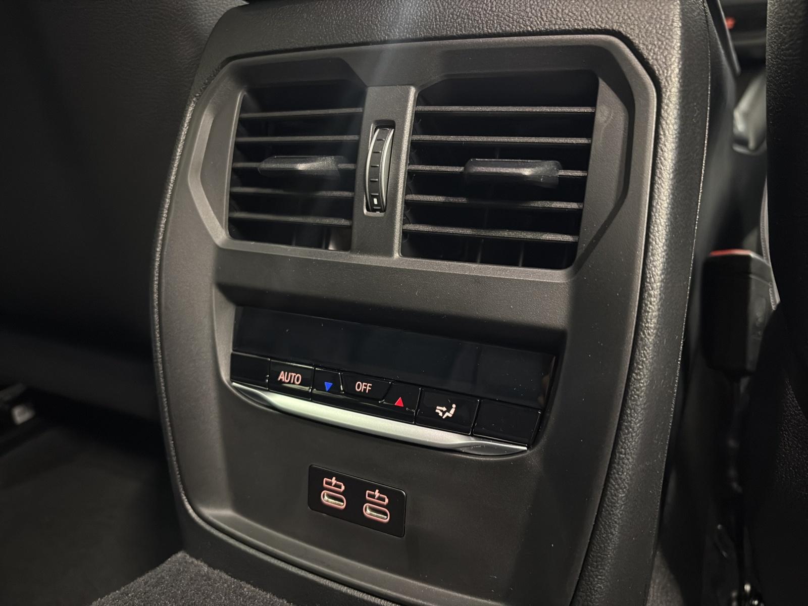 BMW M3 Competition xDrive Touring-image-19