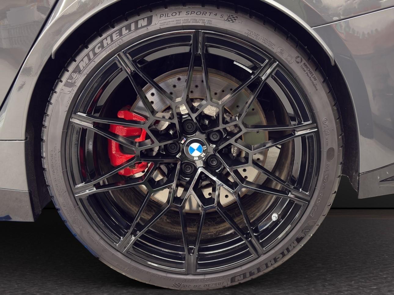 BMW M3 Competition xDrive Touring-image-9