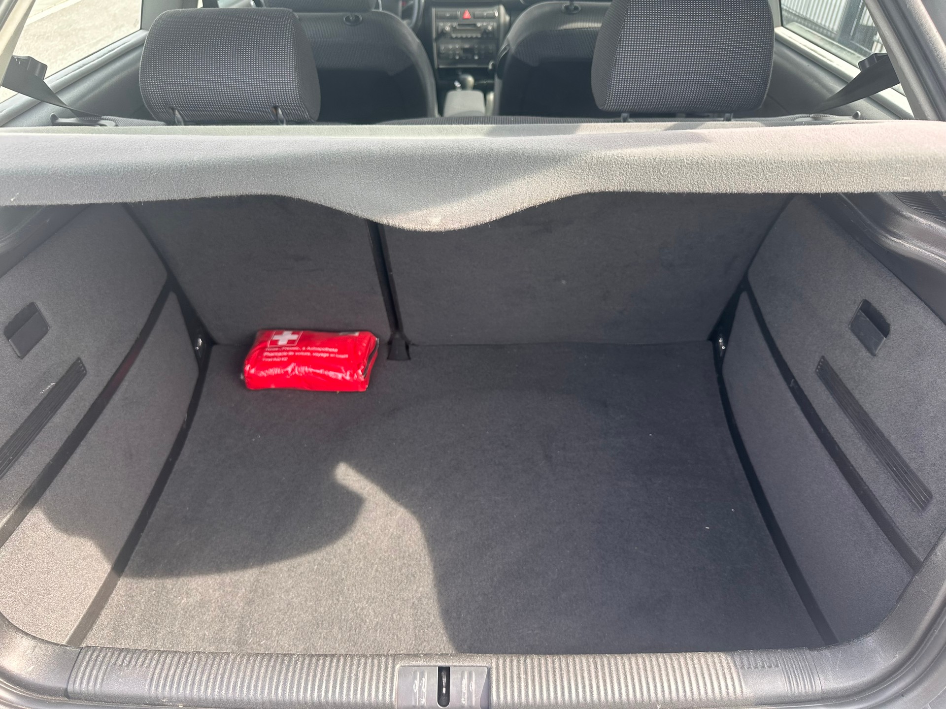 AUDI A3 1.6 Attraction-image-12