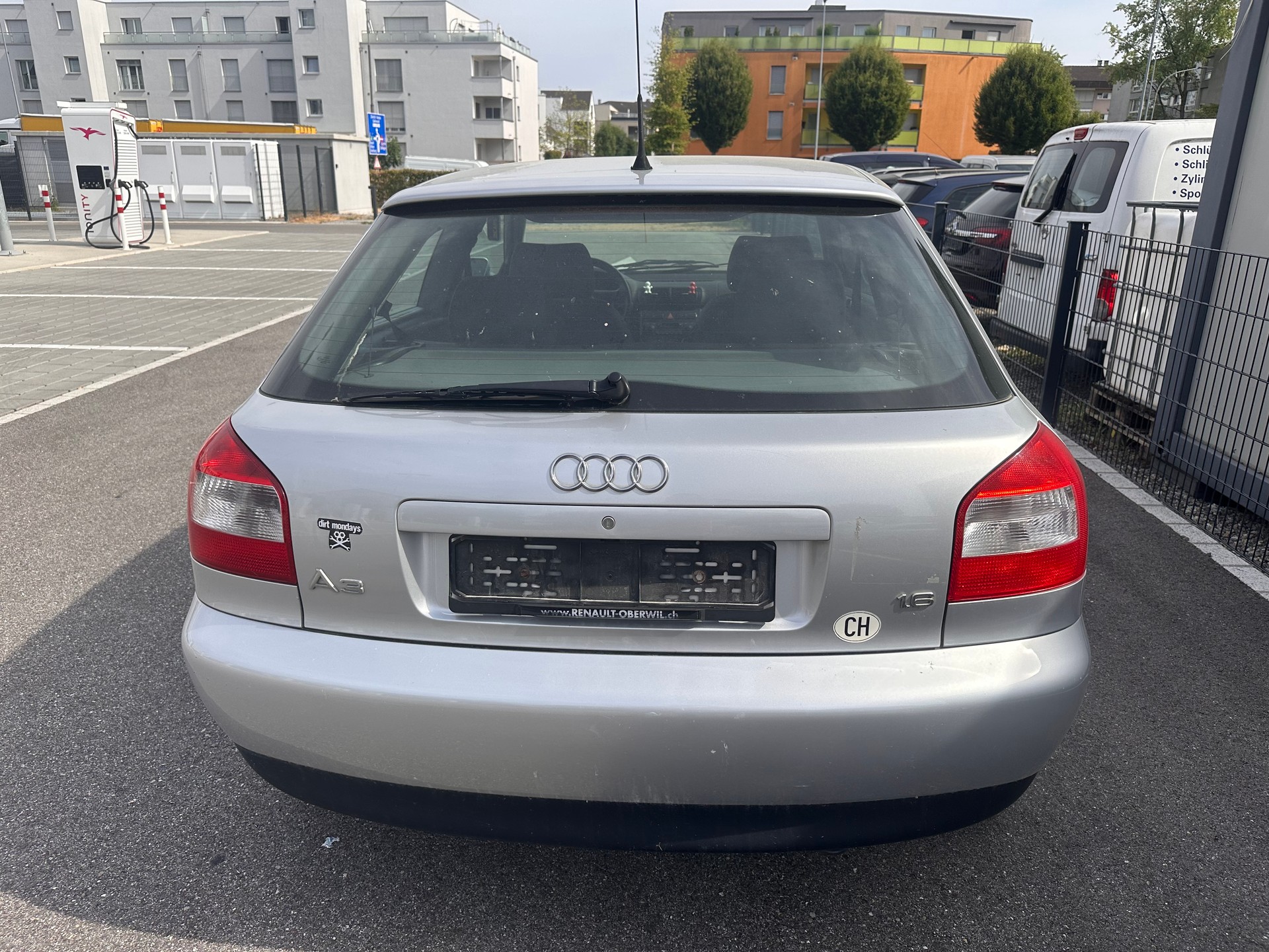 AUDI A3 1.6 Attraction-image-4