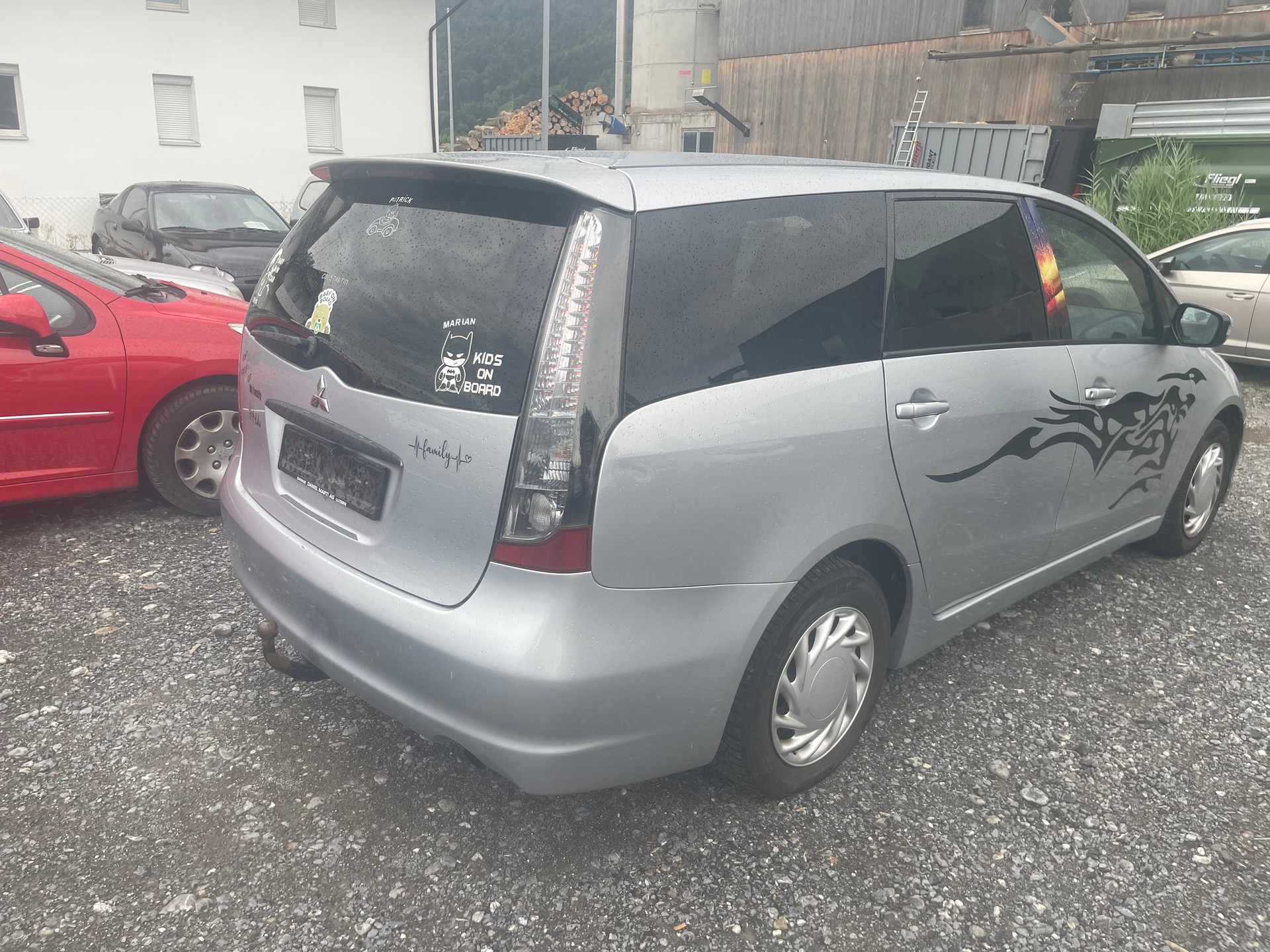 MITSUBISHI Grandis 2.4 16V Intense-image-1