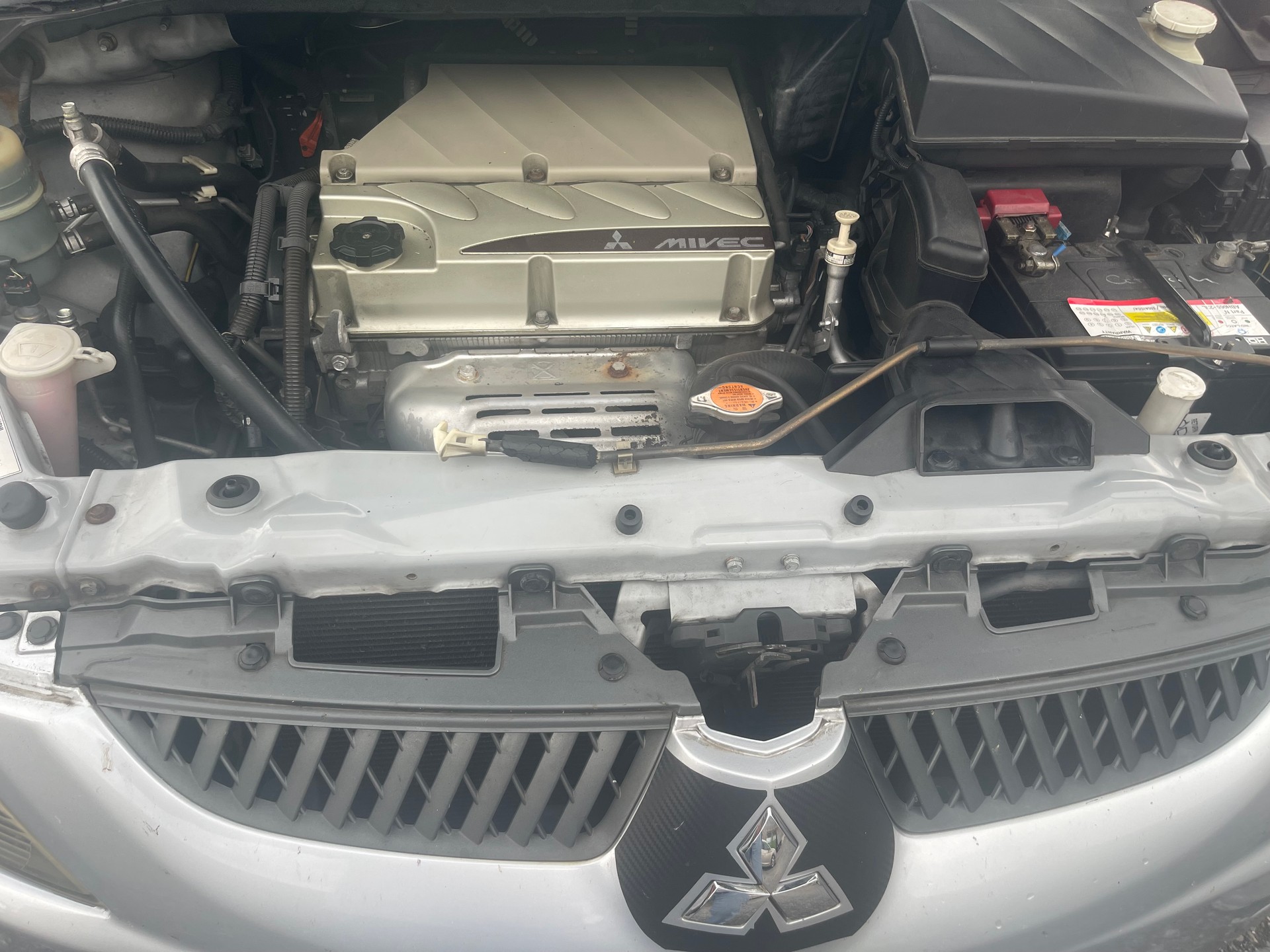 MITSUBISHI Grandis 2.4 16V Intense-image-10