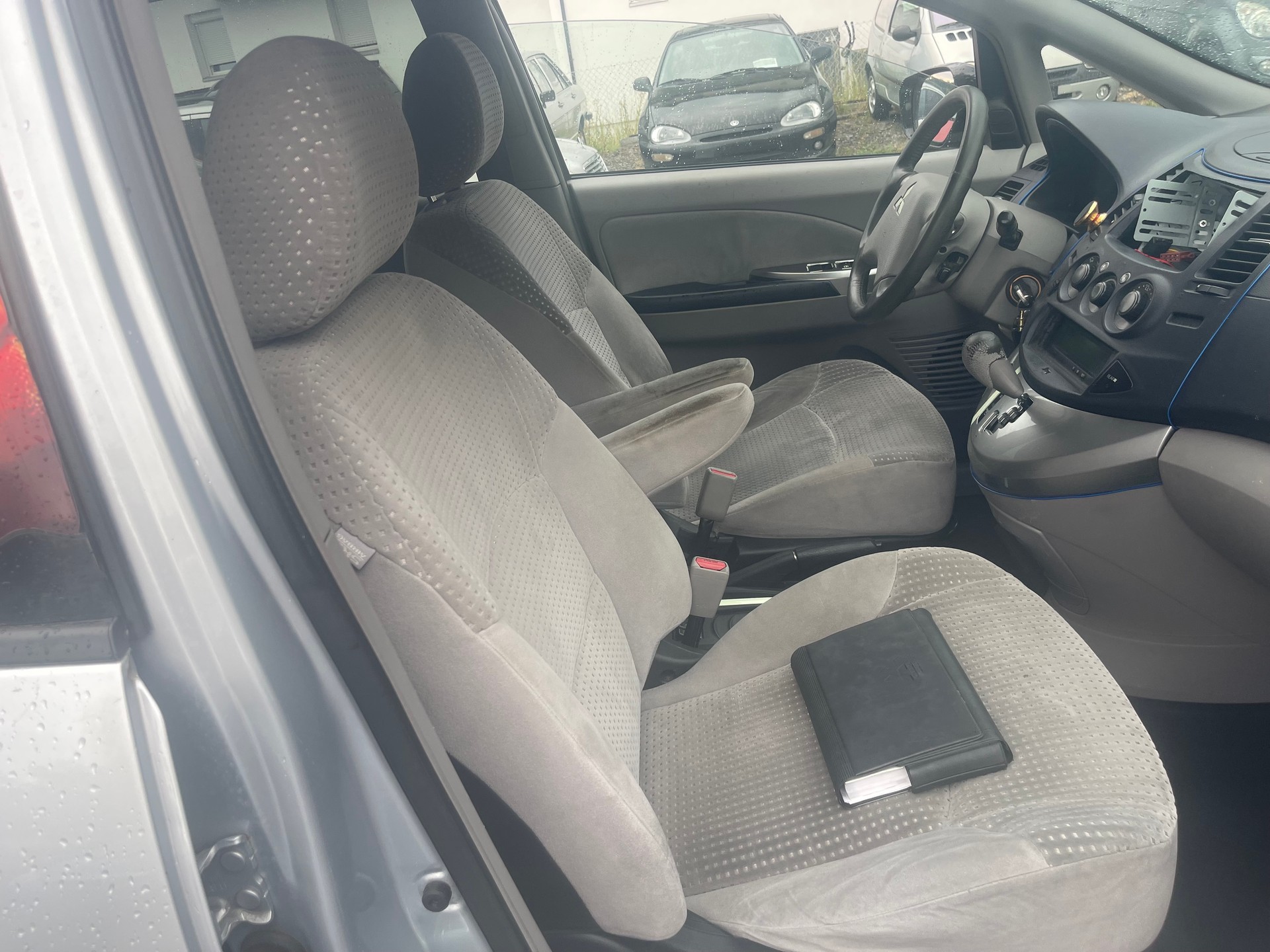MITSUBISHI Grandis 2.4 16V Intense-image-6