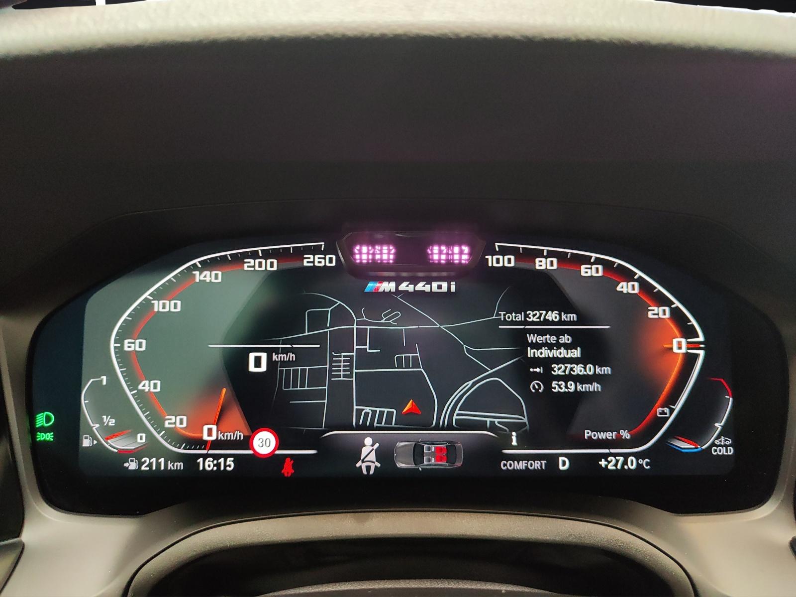 BMW M440i xDrive Coupé-image-10