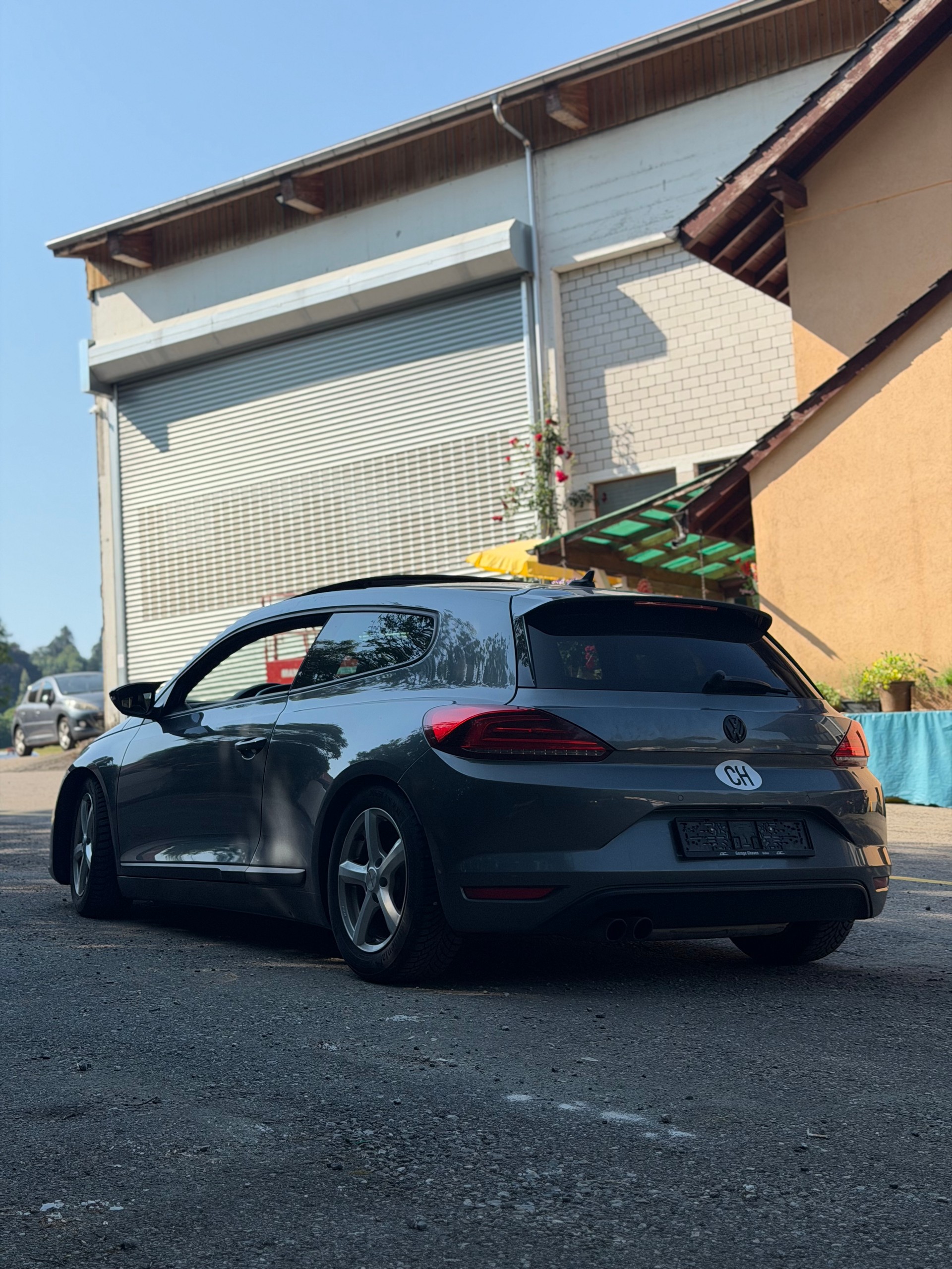 VW Scirocco 2.0 TSI Club-image-5