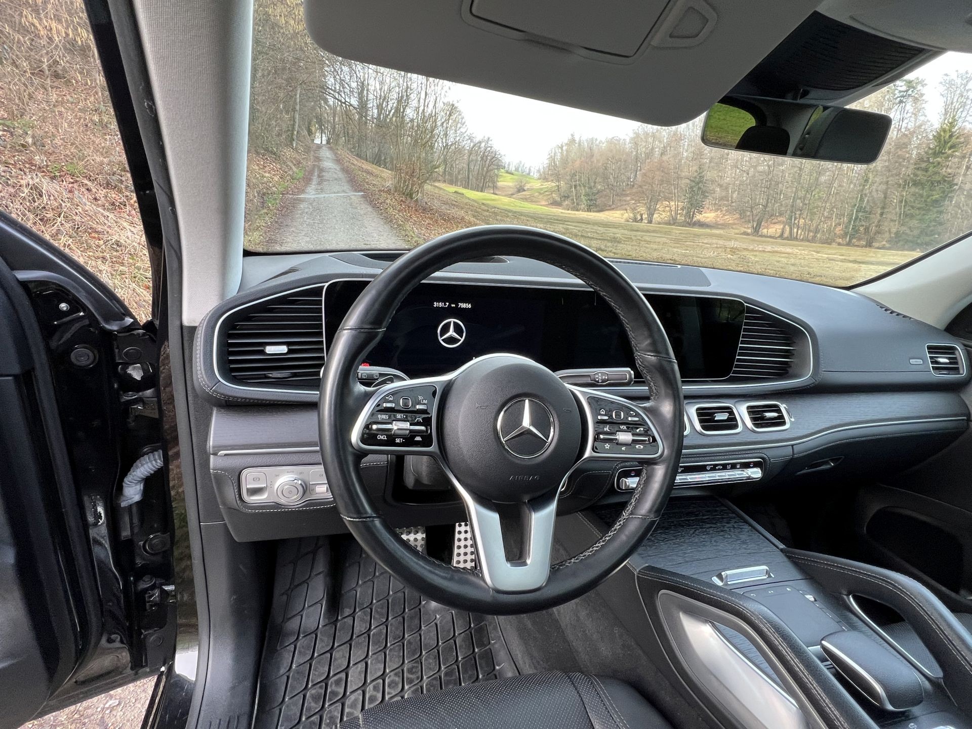 MERCEDES-BENZ GLE 400 d 4Matic AMG Line 9G-Tronic-image-8