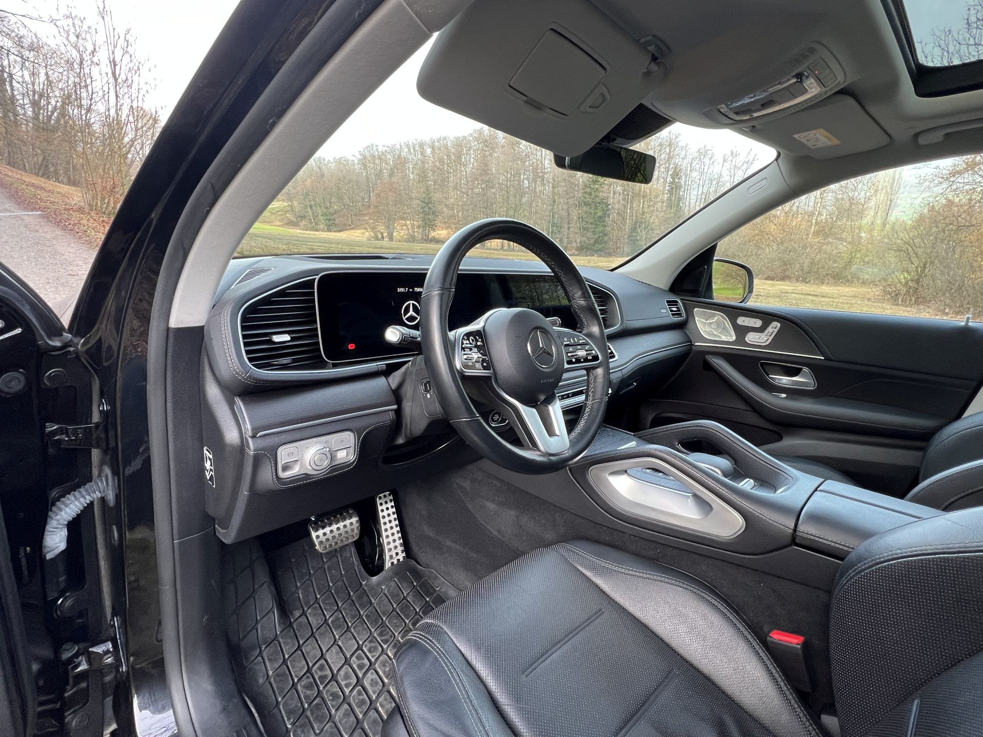 MERCEDES-BENZ GLE 400 d 4Matic AMG Line 9G-Tronic-image-9