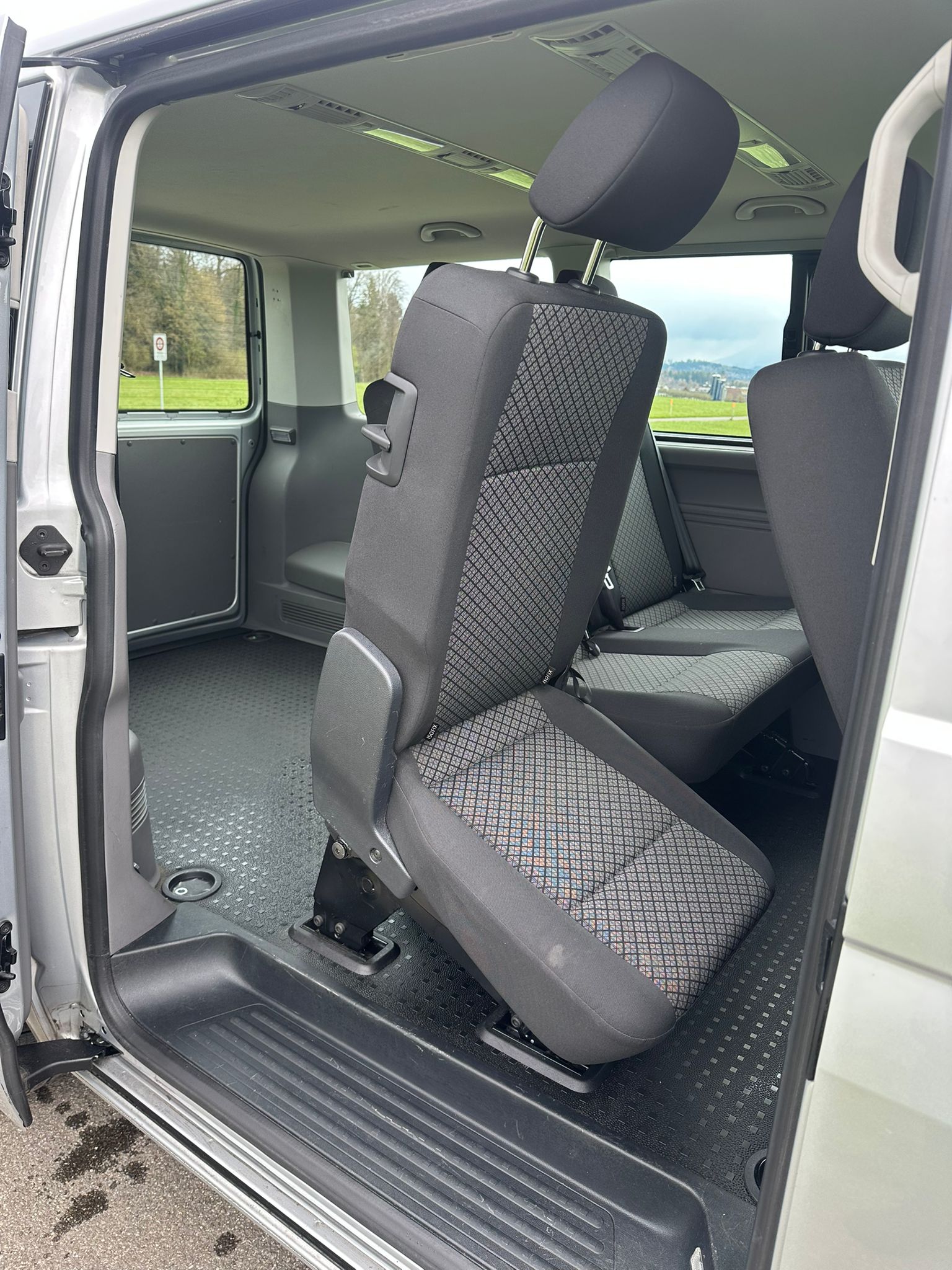 VW T6 Caravelle 2.0 TDI Highline DSG-image-11