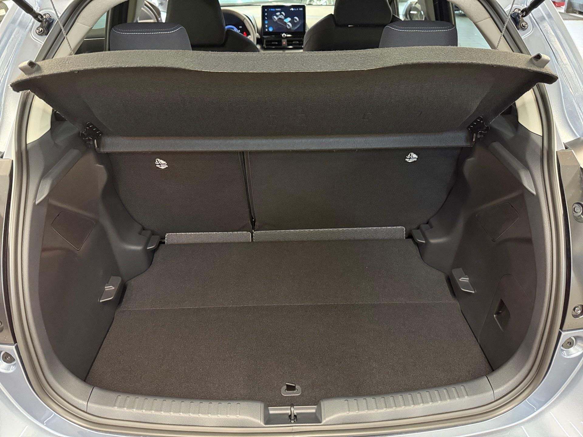 TOYOTA Yaris 1.5 VVT-i HSD Trend-image-10