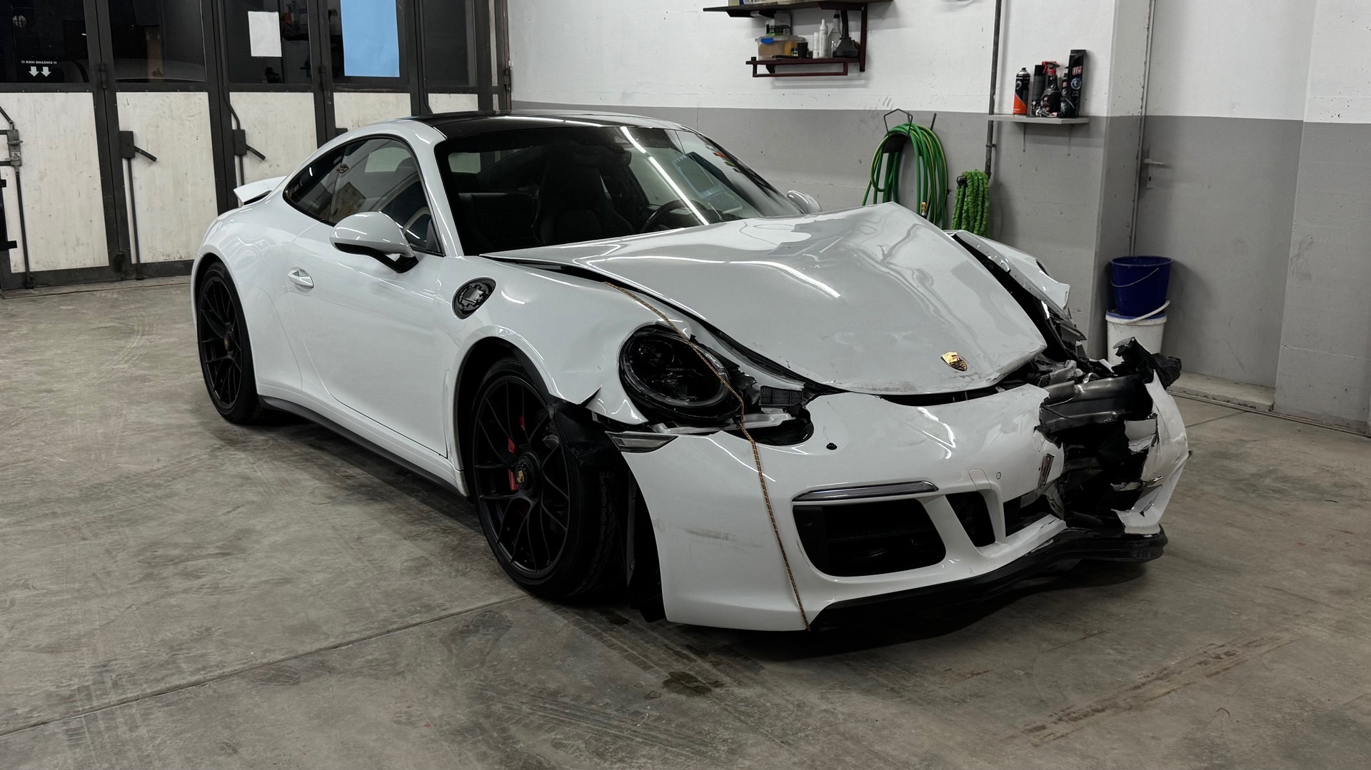 PORSCHE 911 Carrera 4 GTS PDK-image-0