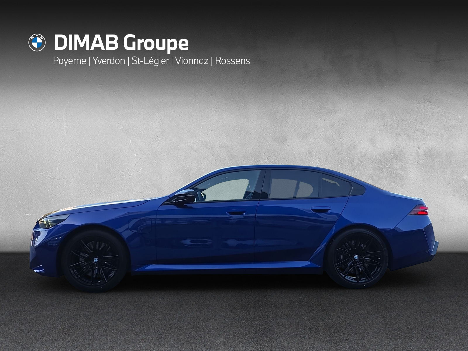 BMW M5 xDrive-showroom-element-1