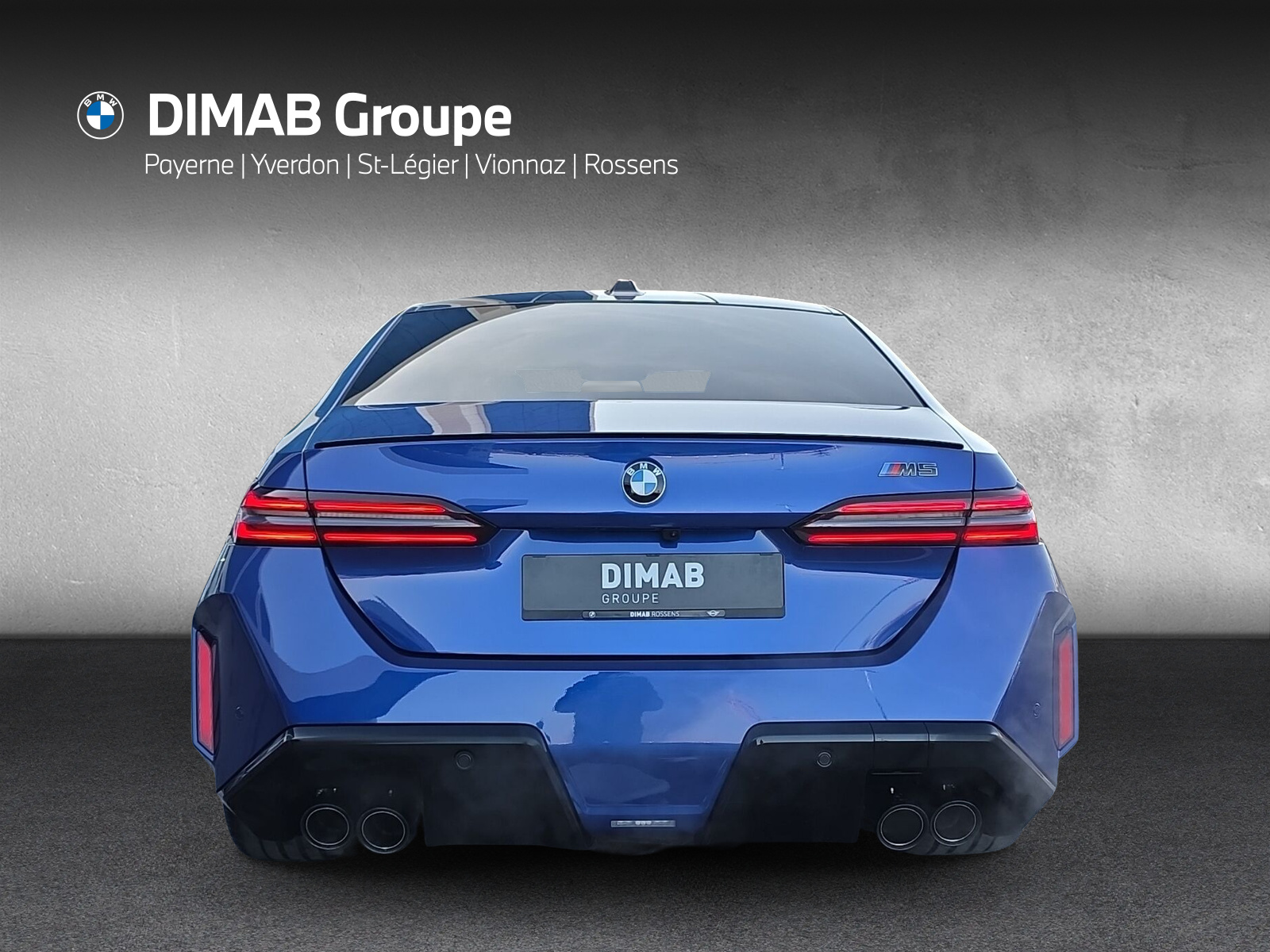 BMW M5 xDrive-showroom-element-3