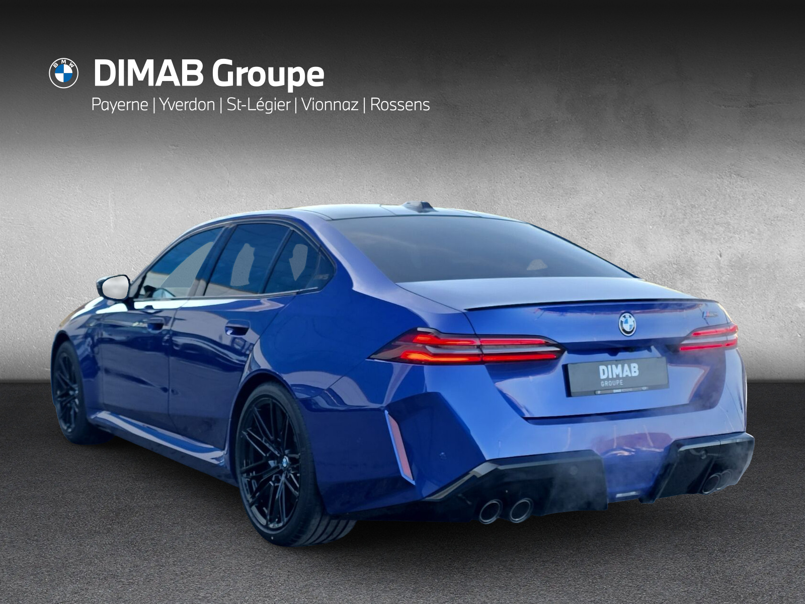 BMW M5 xDrive-showroom-element-2