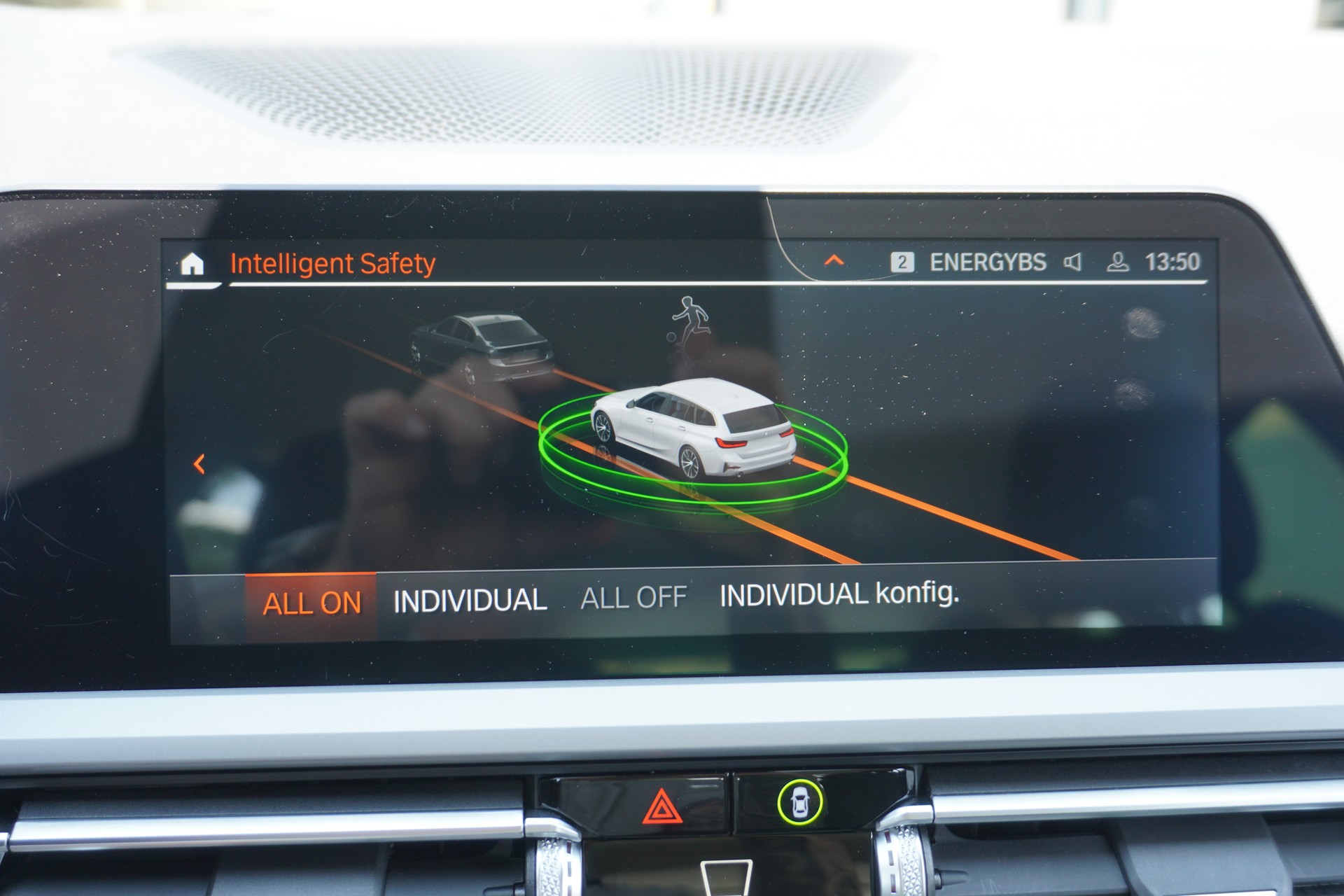 BMW 318d 48V Touring Steptronic-image-29