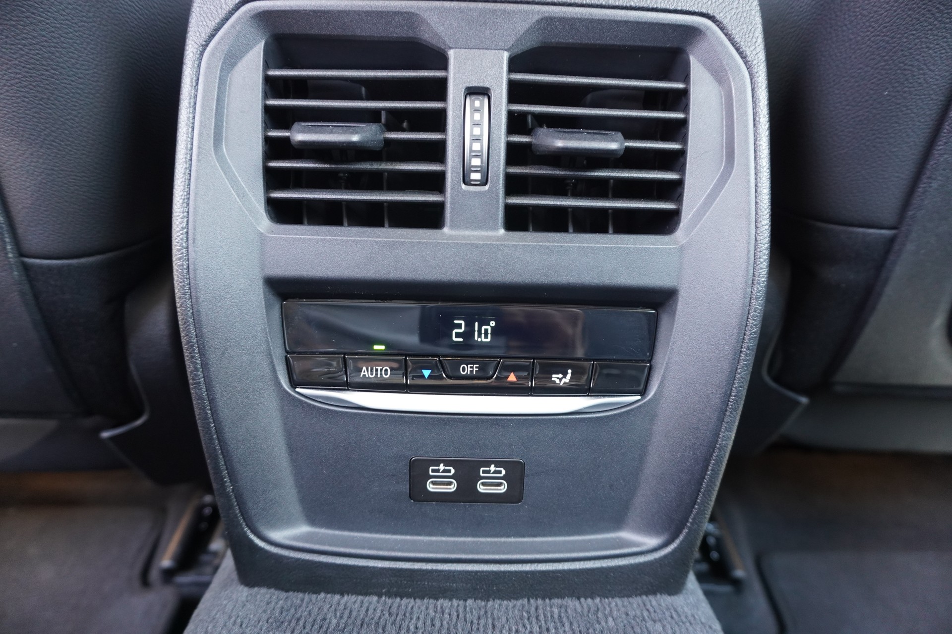 BMW 318d 48V Touring Steptronic-image-16