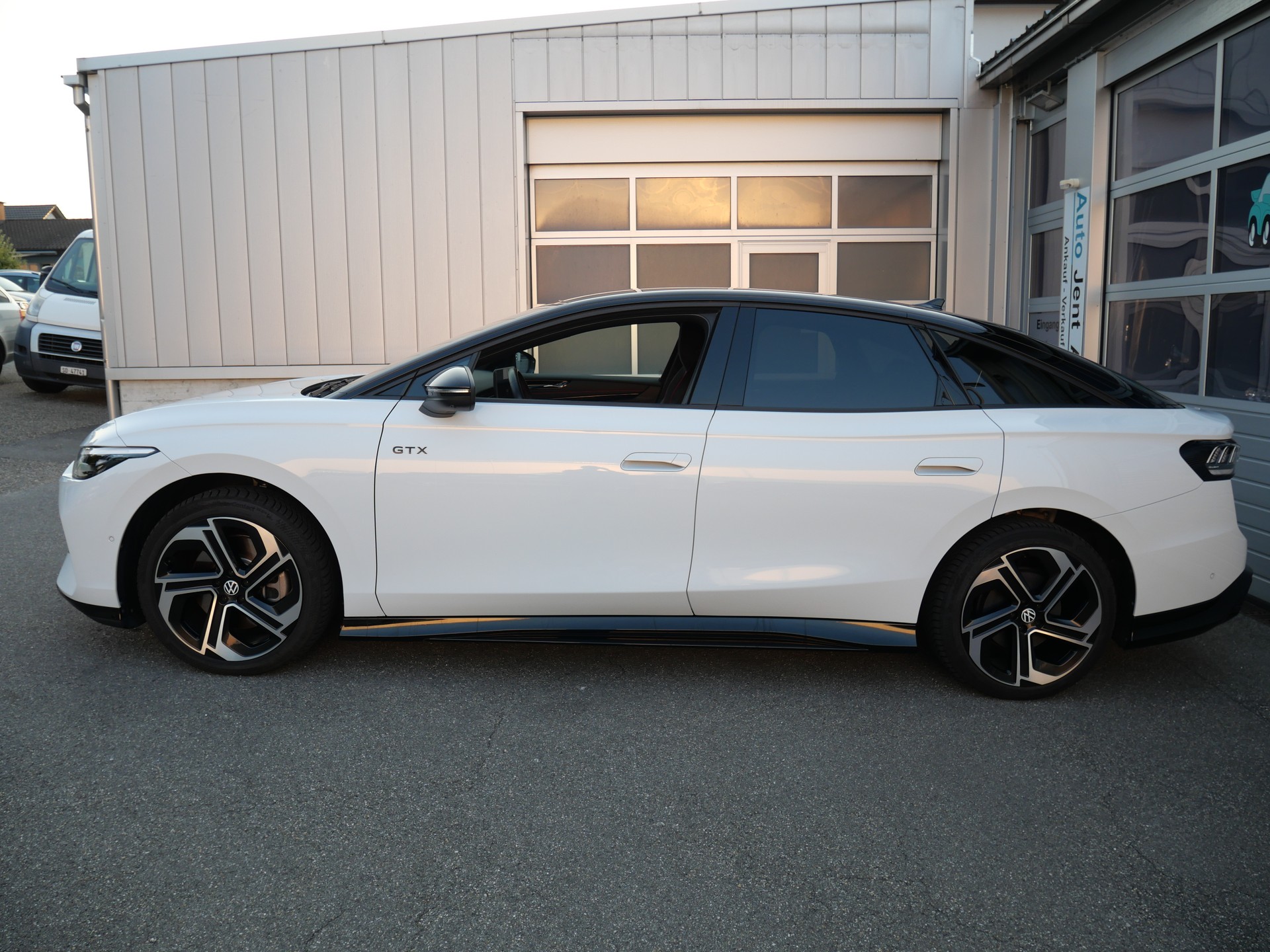 VW ID.7 GTX 86kWh GTX United 4 Motion *CH-Auto, AHK, 8 Reifen*-image-2