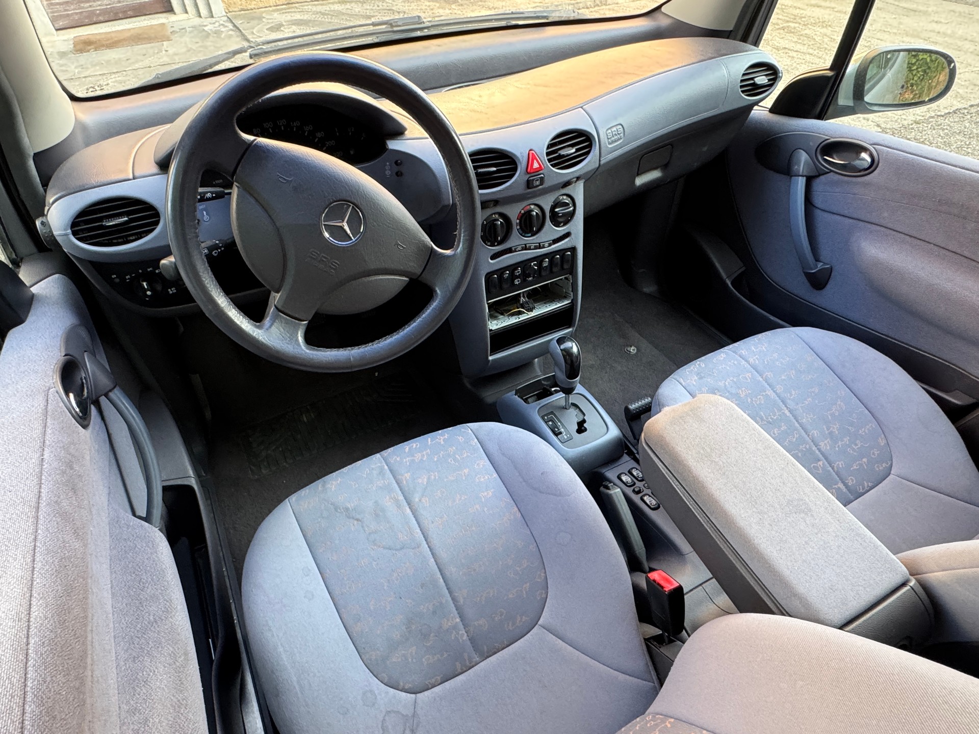 MERCEDES-BENZ A 160 Elégance-image-10