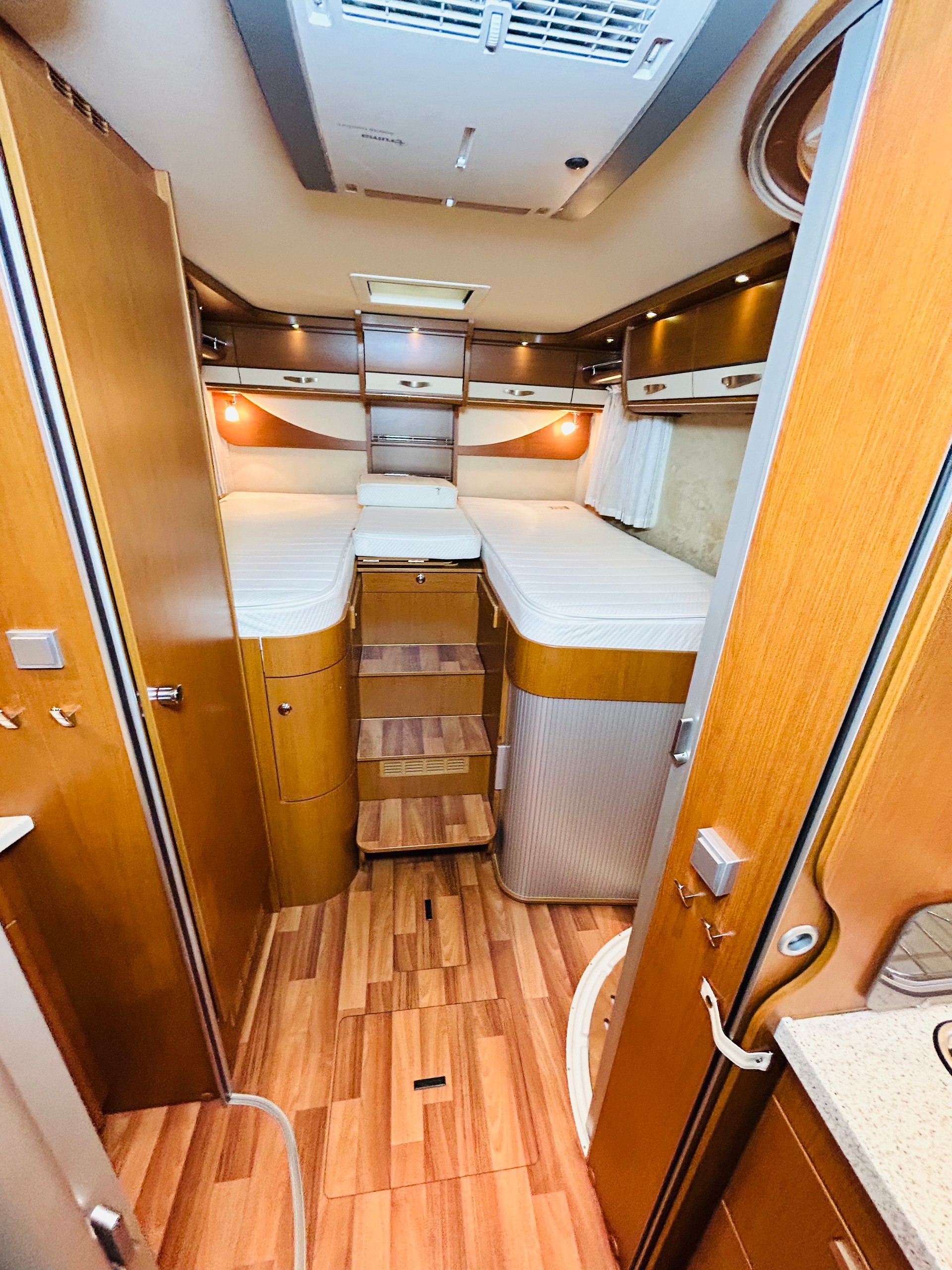 HYMER Starline B 680-image-12