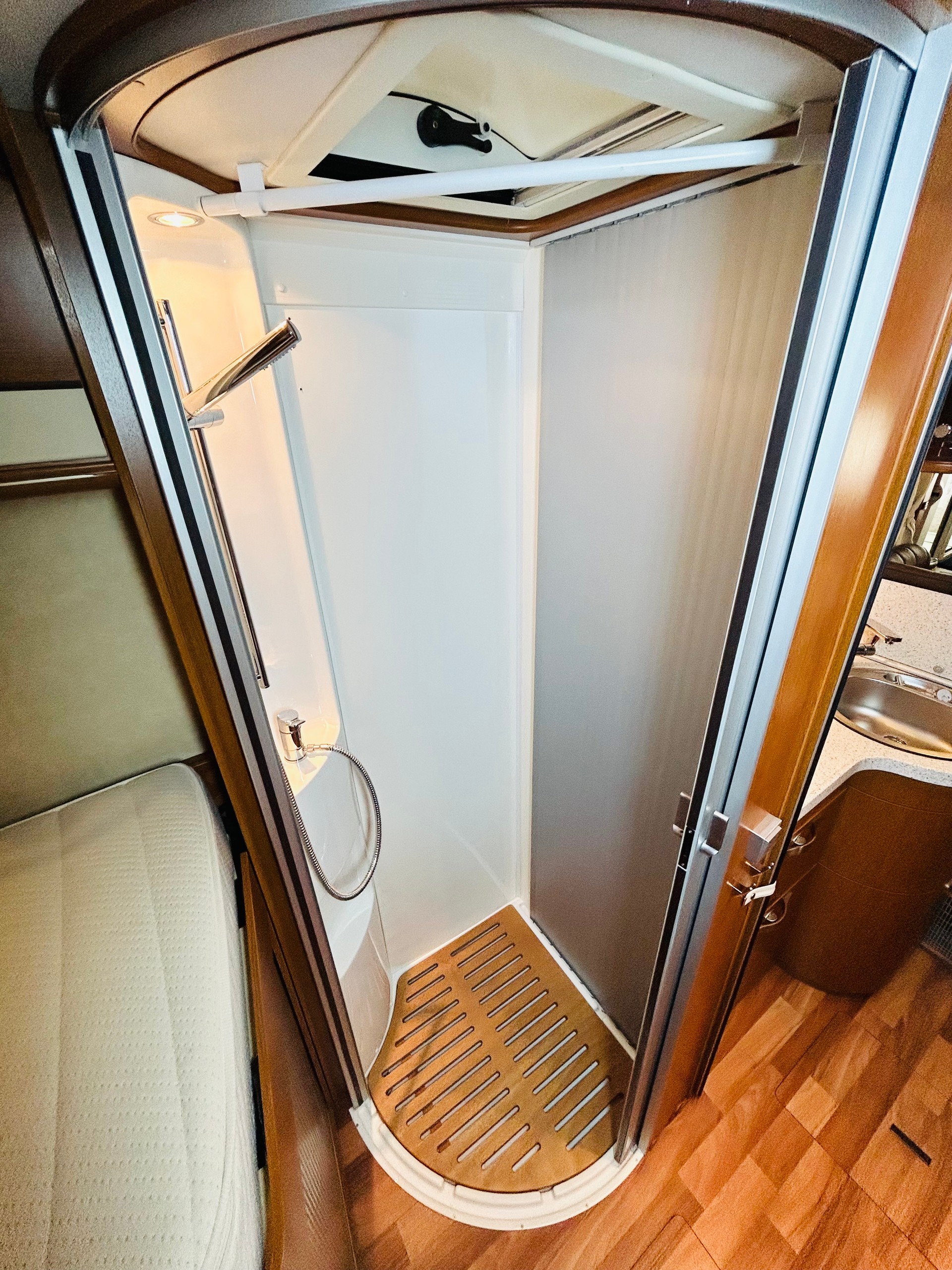 HYMER Starline B 680-image-17