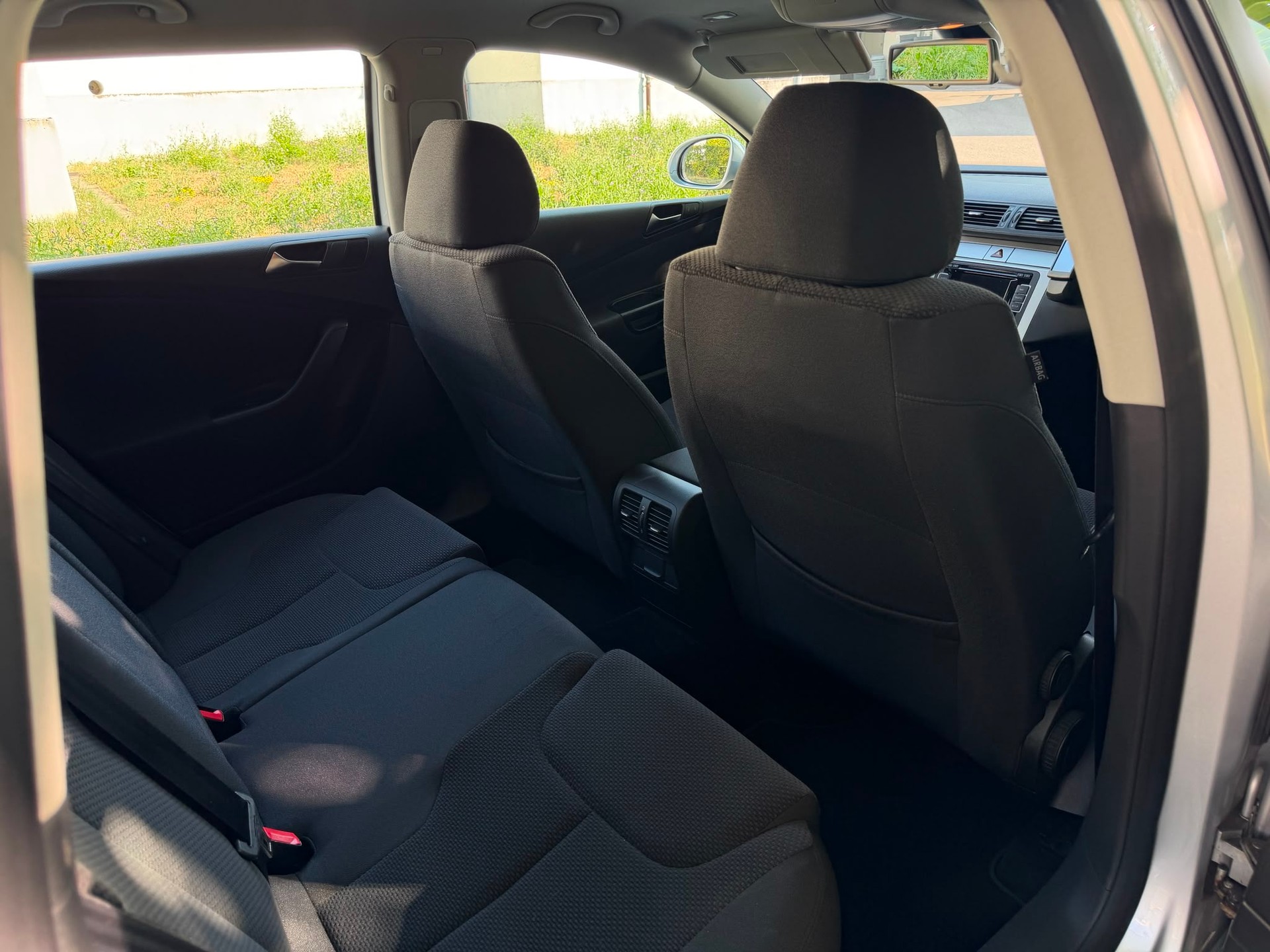 VW Passat Variant 1.4 TSI BlueMotion Comfortline DSG-image-5