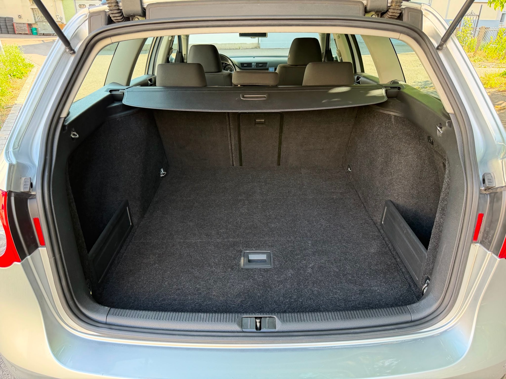 VW Passat Variant 1.4 TSI BlueMotion Comfortline DSG-image-10