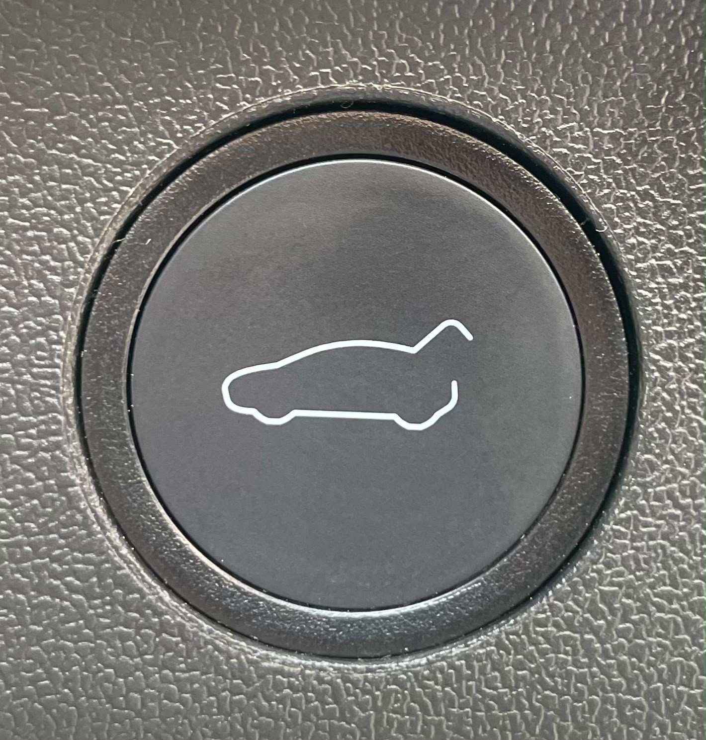 TESLA Y Long Range 533 km (WLTP) 514PS Werksgarantie-image-8