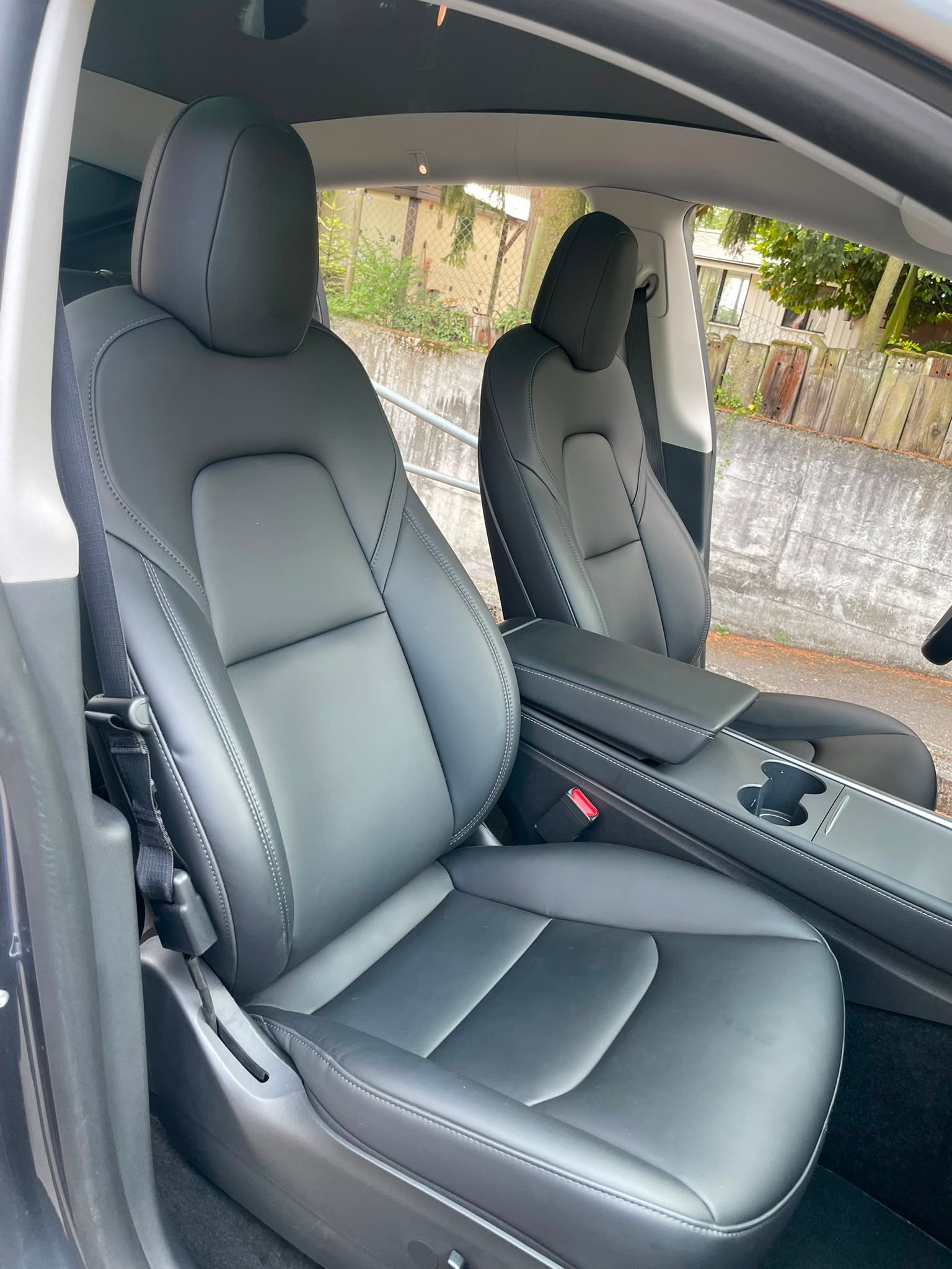 TESLA Y Long Range 533 km (WLTP) 514PS Werksgarantie-image-12