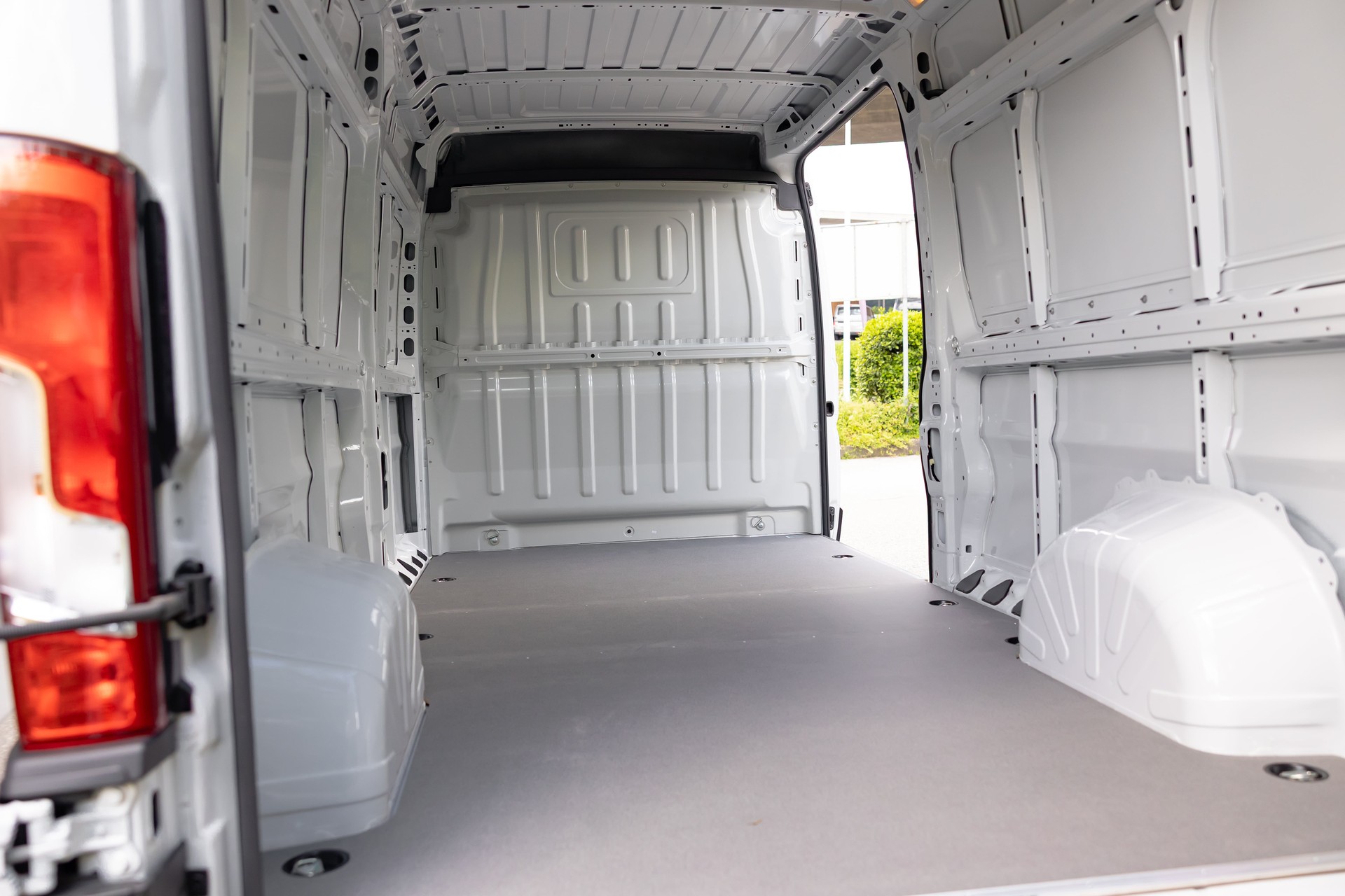 FIAT Ducato 33 L2H2 Türe 270°-image-6