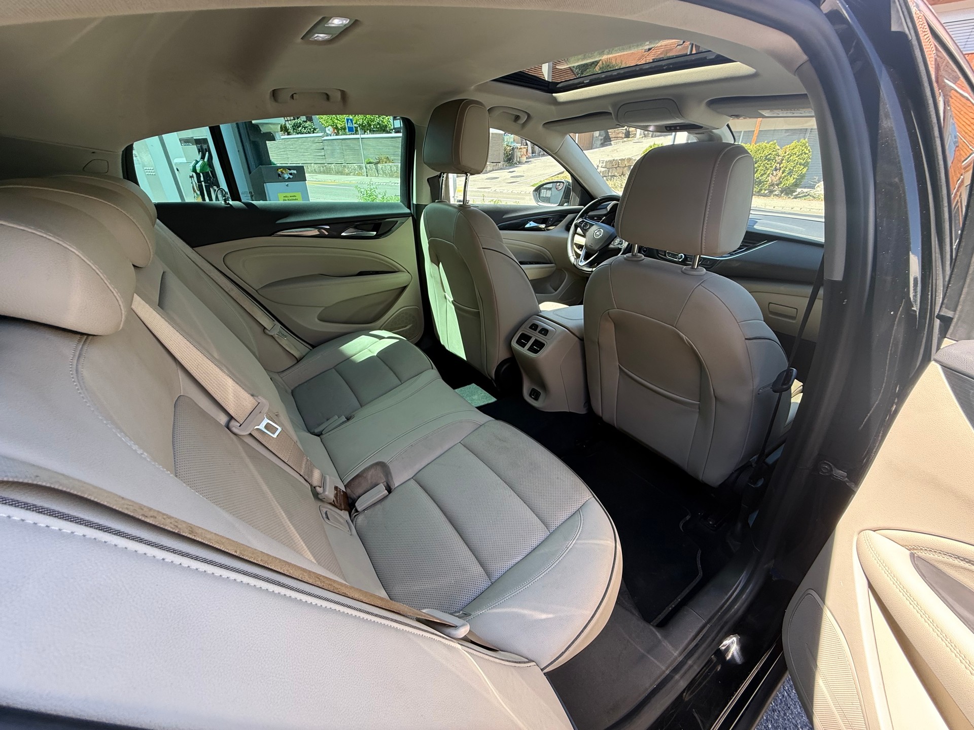 OPEL Insignia 2.0 CDTI Grand Sport Excellence Automatic-image-13