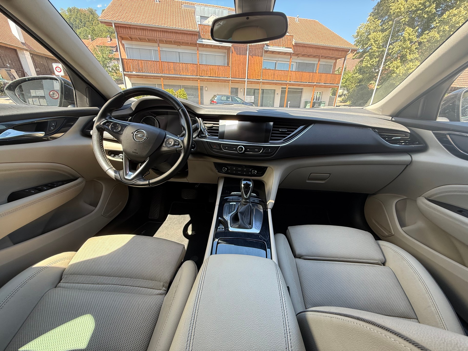 OPEL Insignia 2.0 CDTI Grand Sport Excellence Automatic-image-10