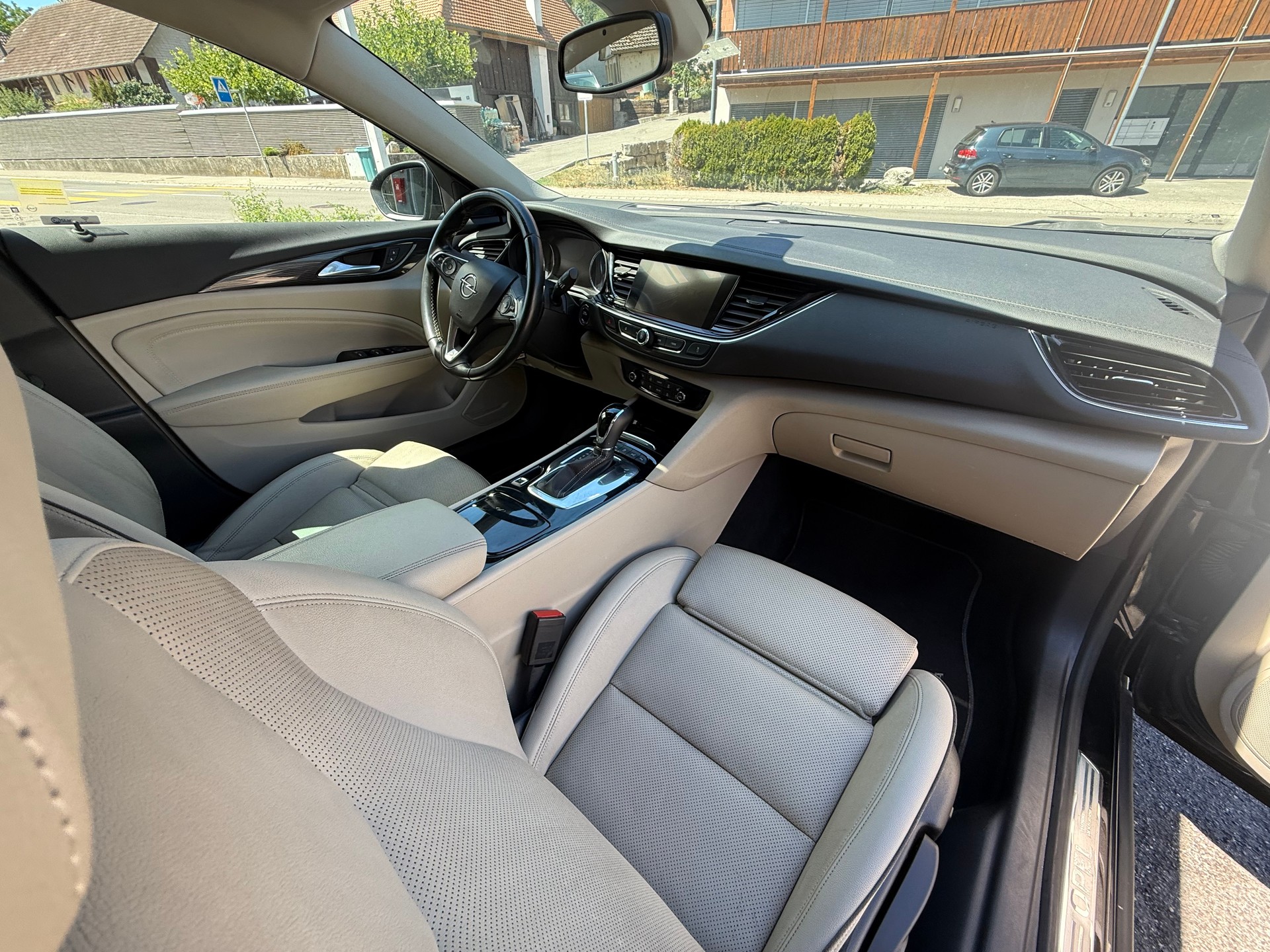 OPEL Insignia 2.0 CDTI Grand Sport Excellence Automatic-image-9