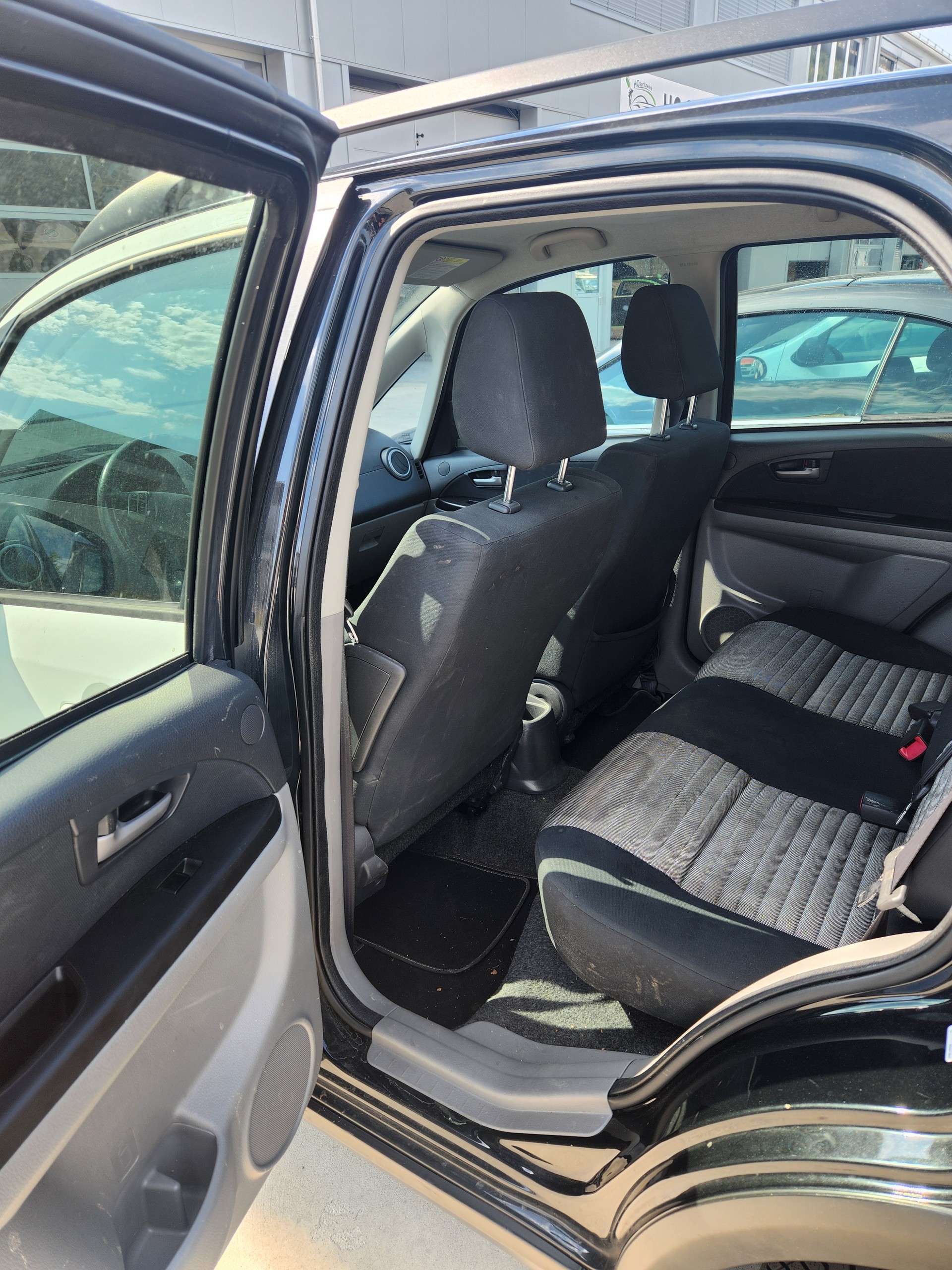 SUZUKI SX4 1.6 16V GL Top 2WD Automatic-image-9