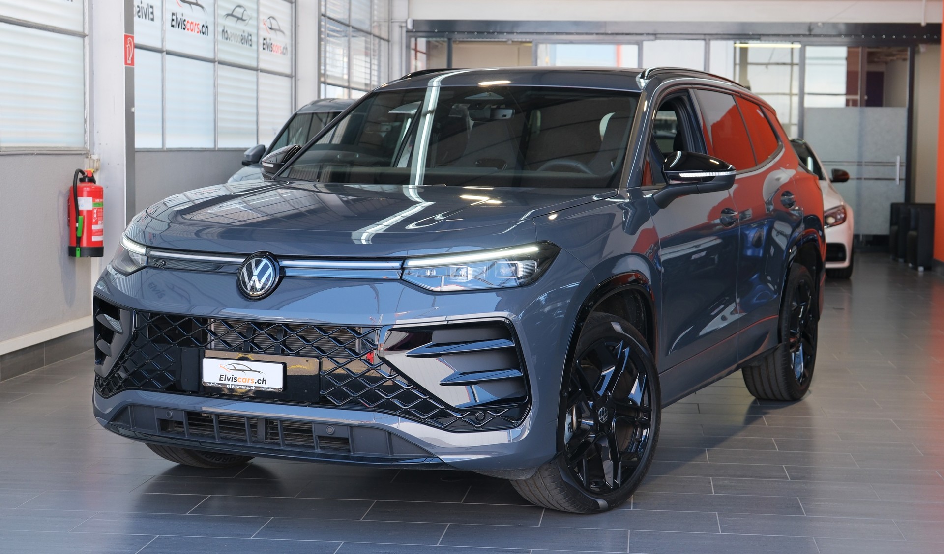 VW Tayron 2.0 TDI SCR R-Line 4Motion DSG " Black Style "-image-0