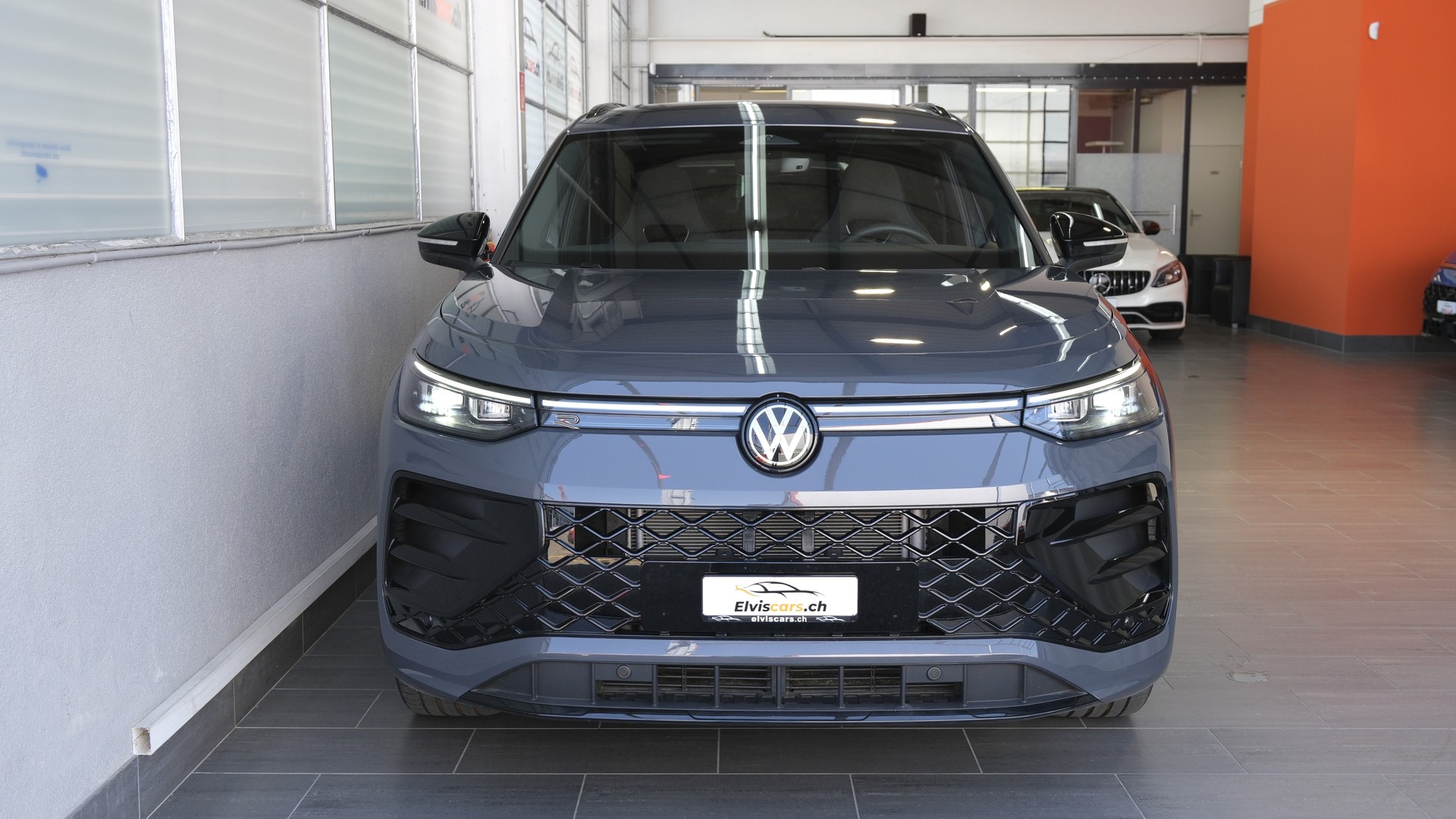 VW Tayron 2.0 TDI SCR R-Line 4Motion DSG " Black Style "-image-31